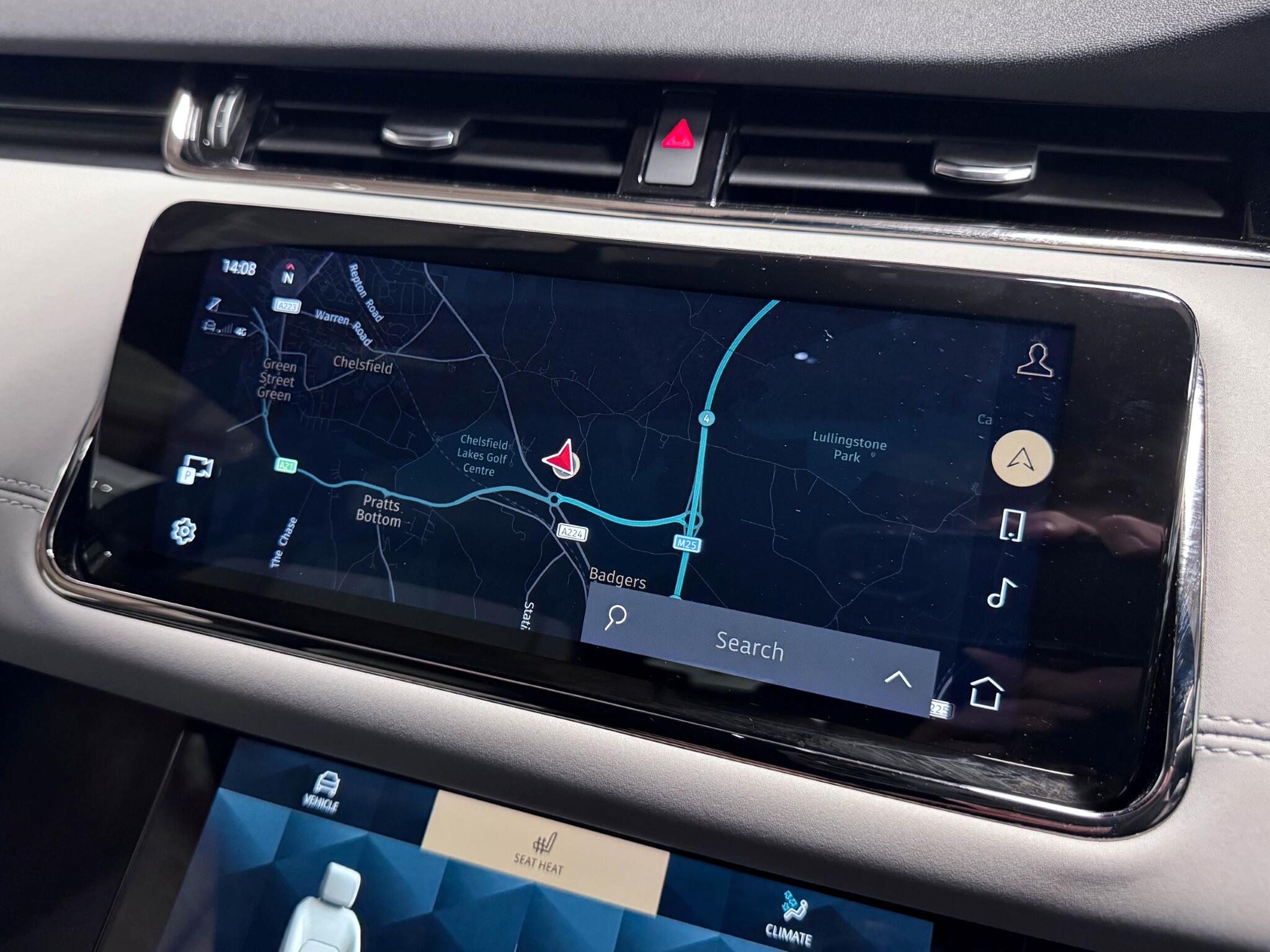 Land Rover Range Rover Evoque view 38