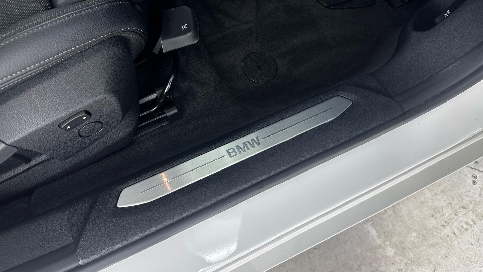 BMW 1 Series view 17