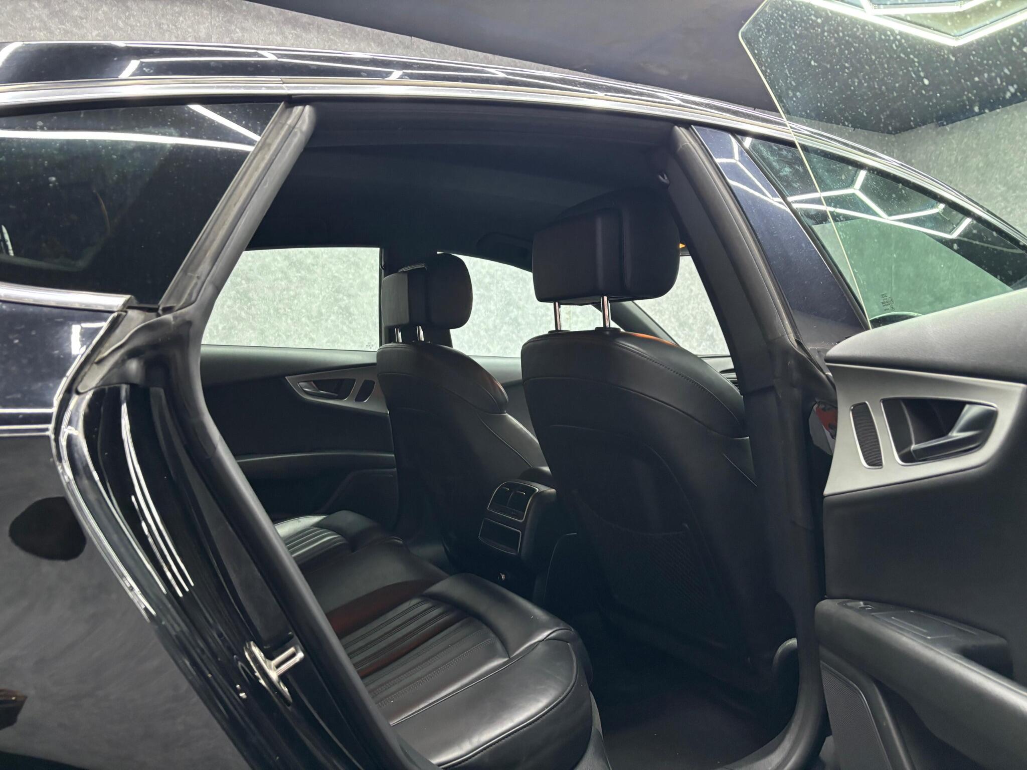 Audi A7 view 6