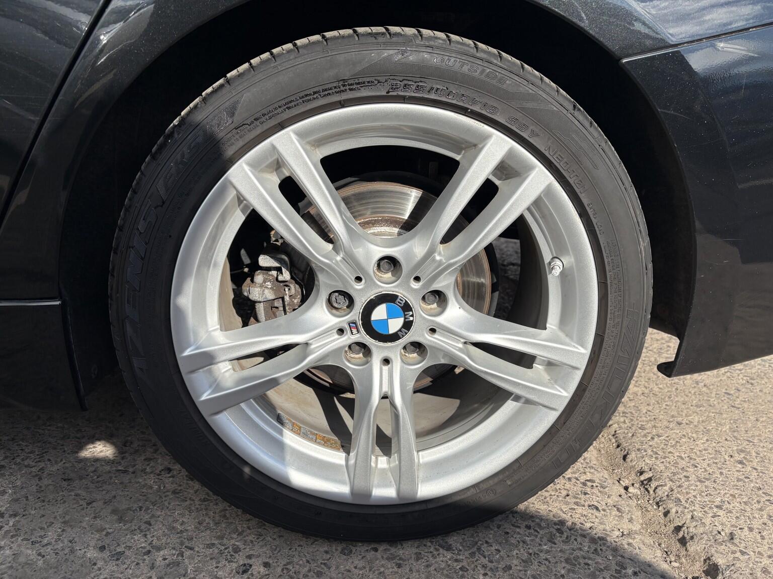 BMW 3 Series view 33