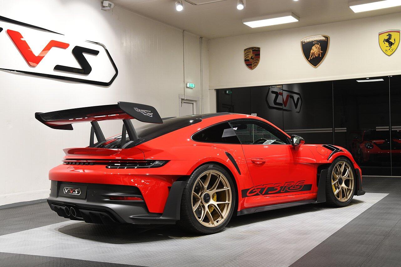 Porsche 911 view 44