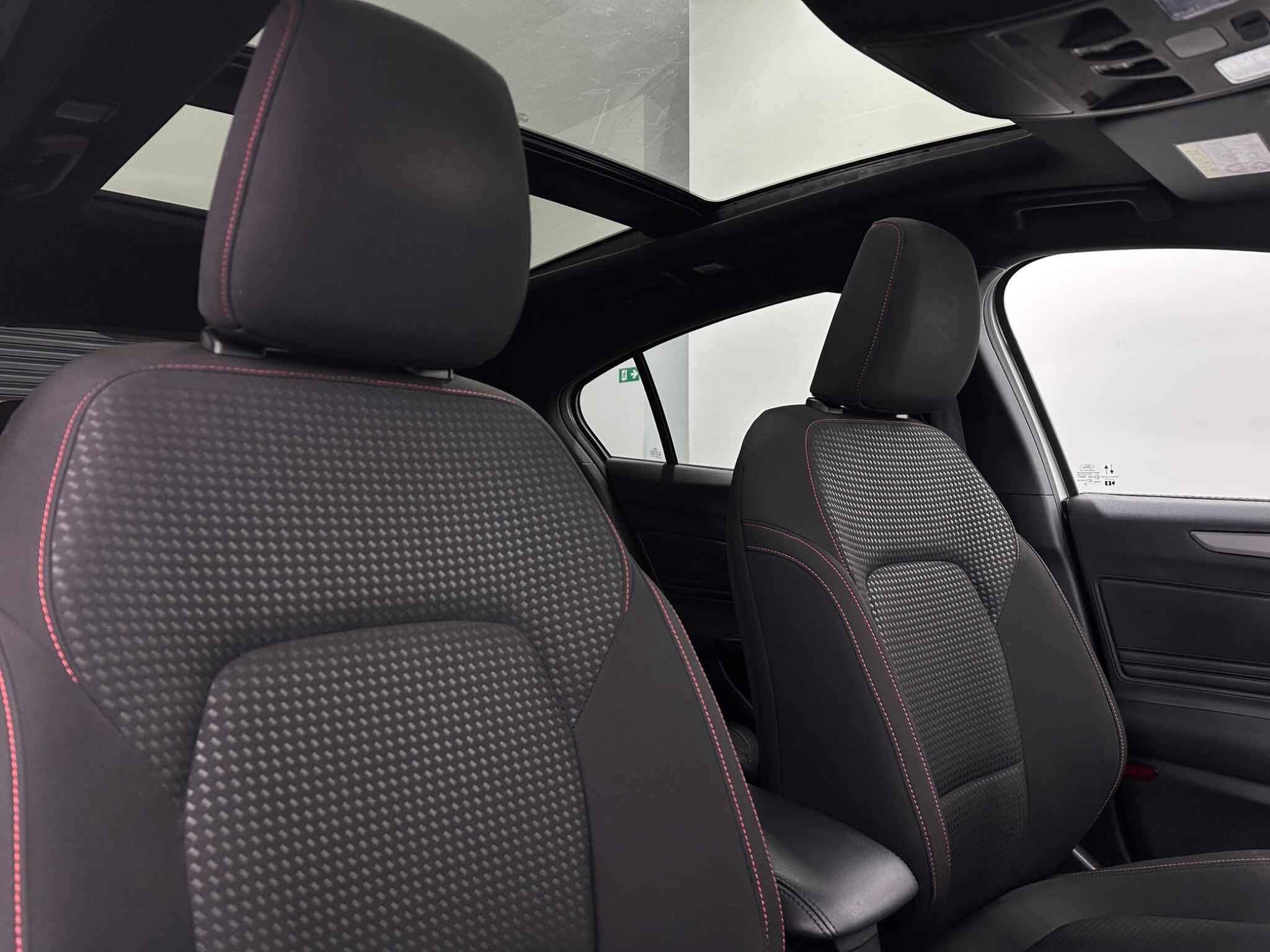 Ford Focus view 32