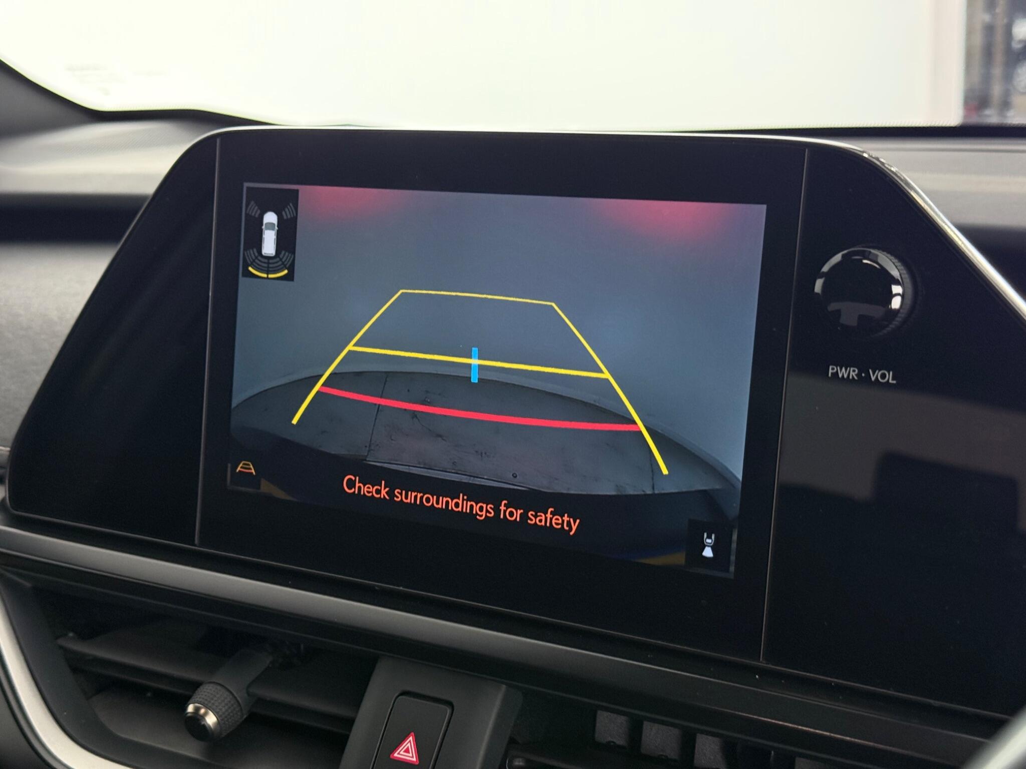 Lexus Ux view 27