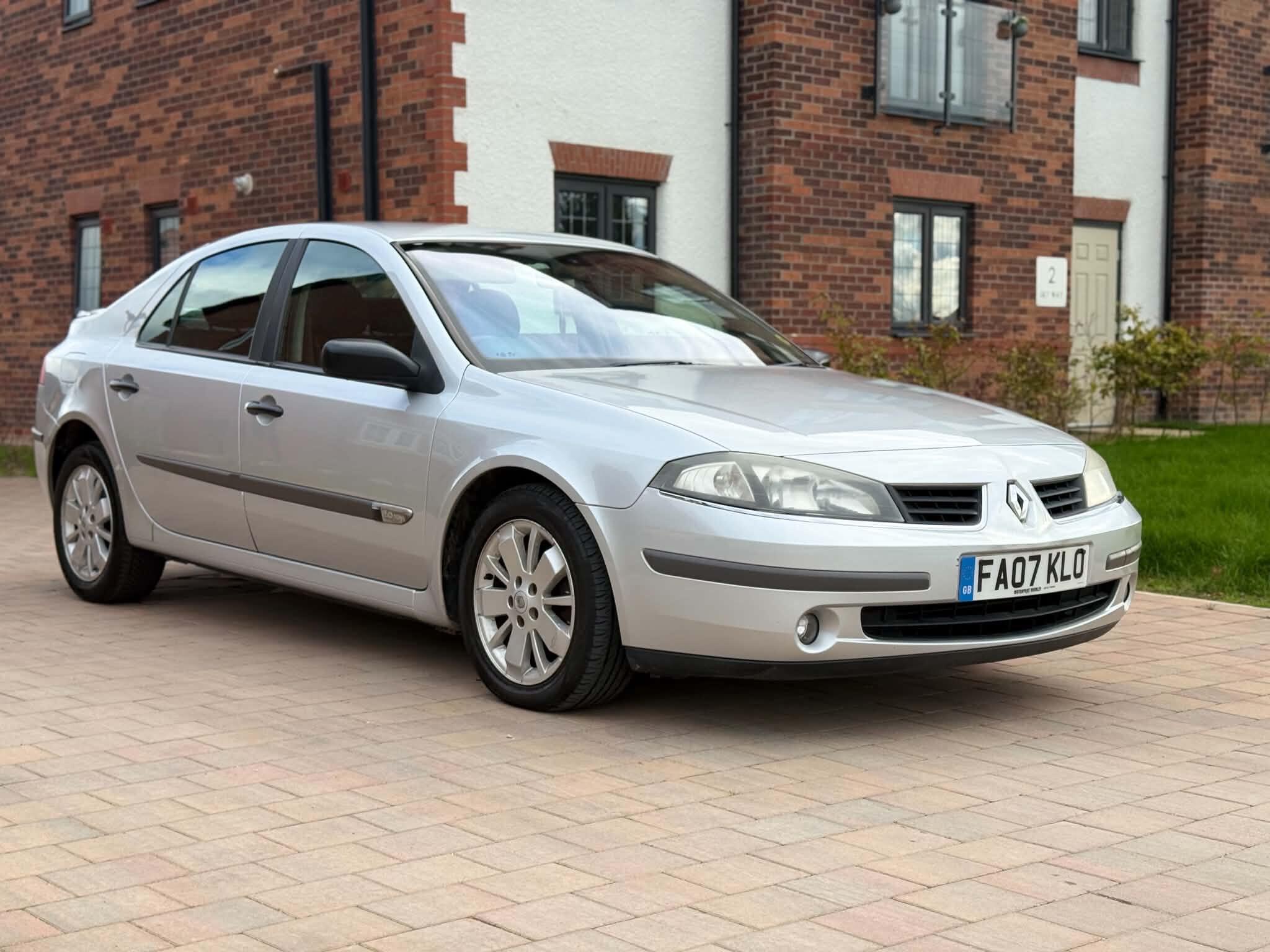 Renault Laguna