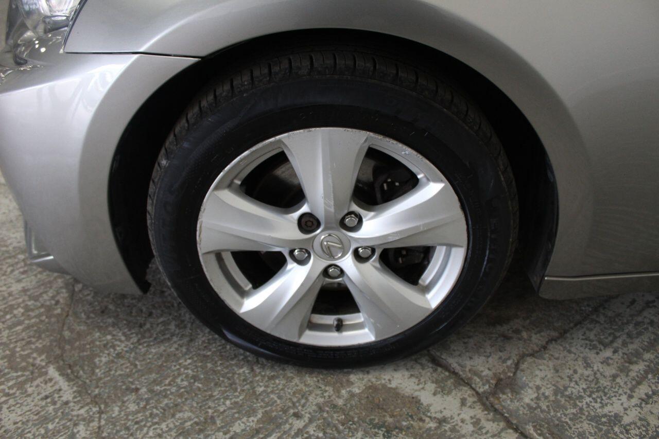 Lexus Is view 63