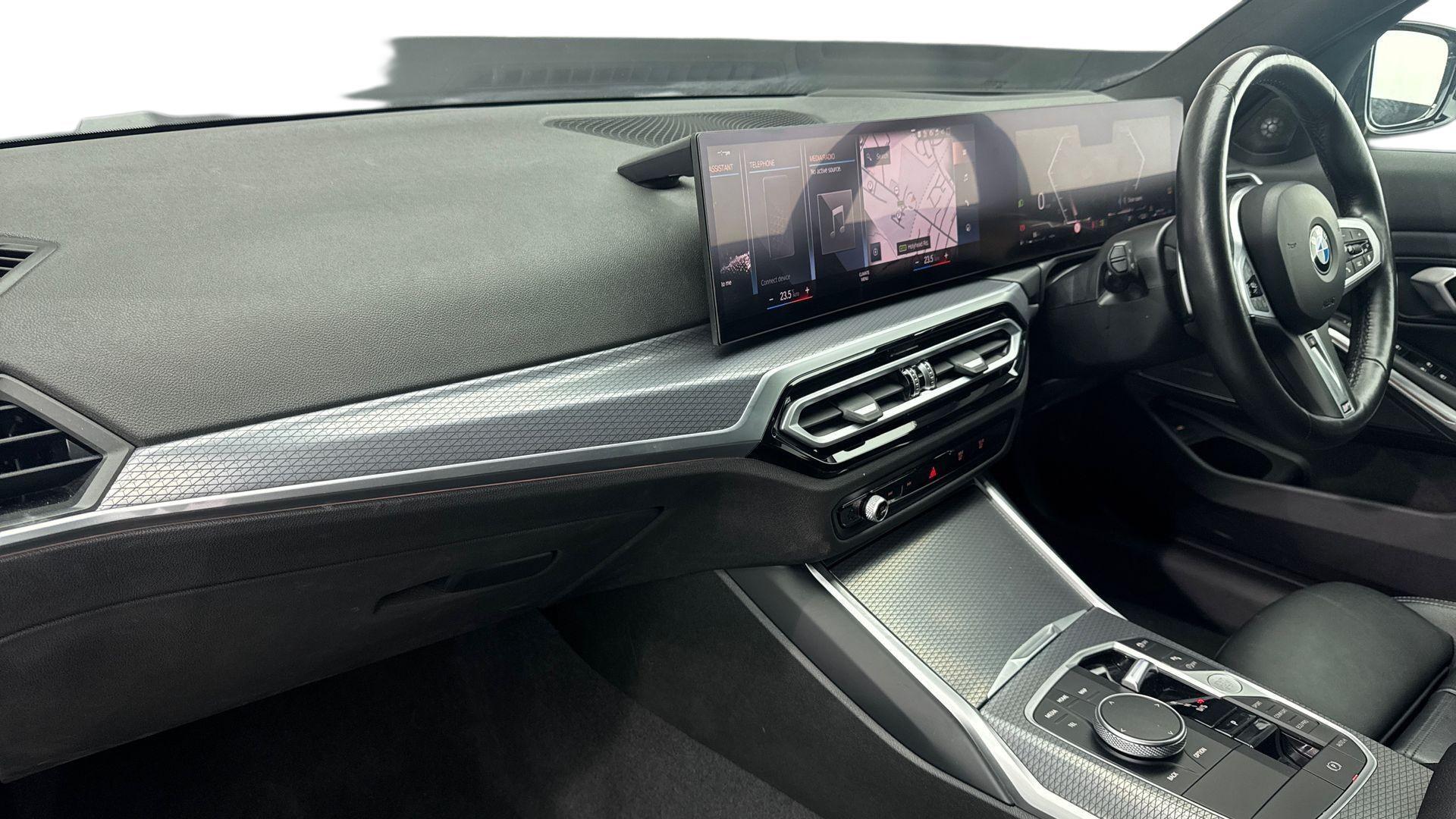 BMW 3 Series view 7