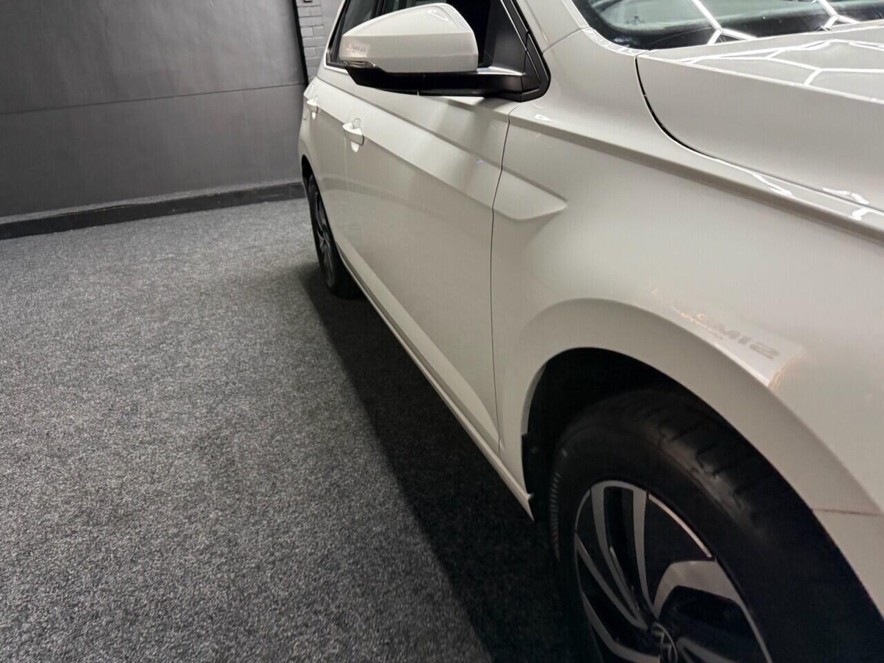 Volkswagen Polo view 19