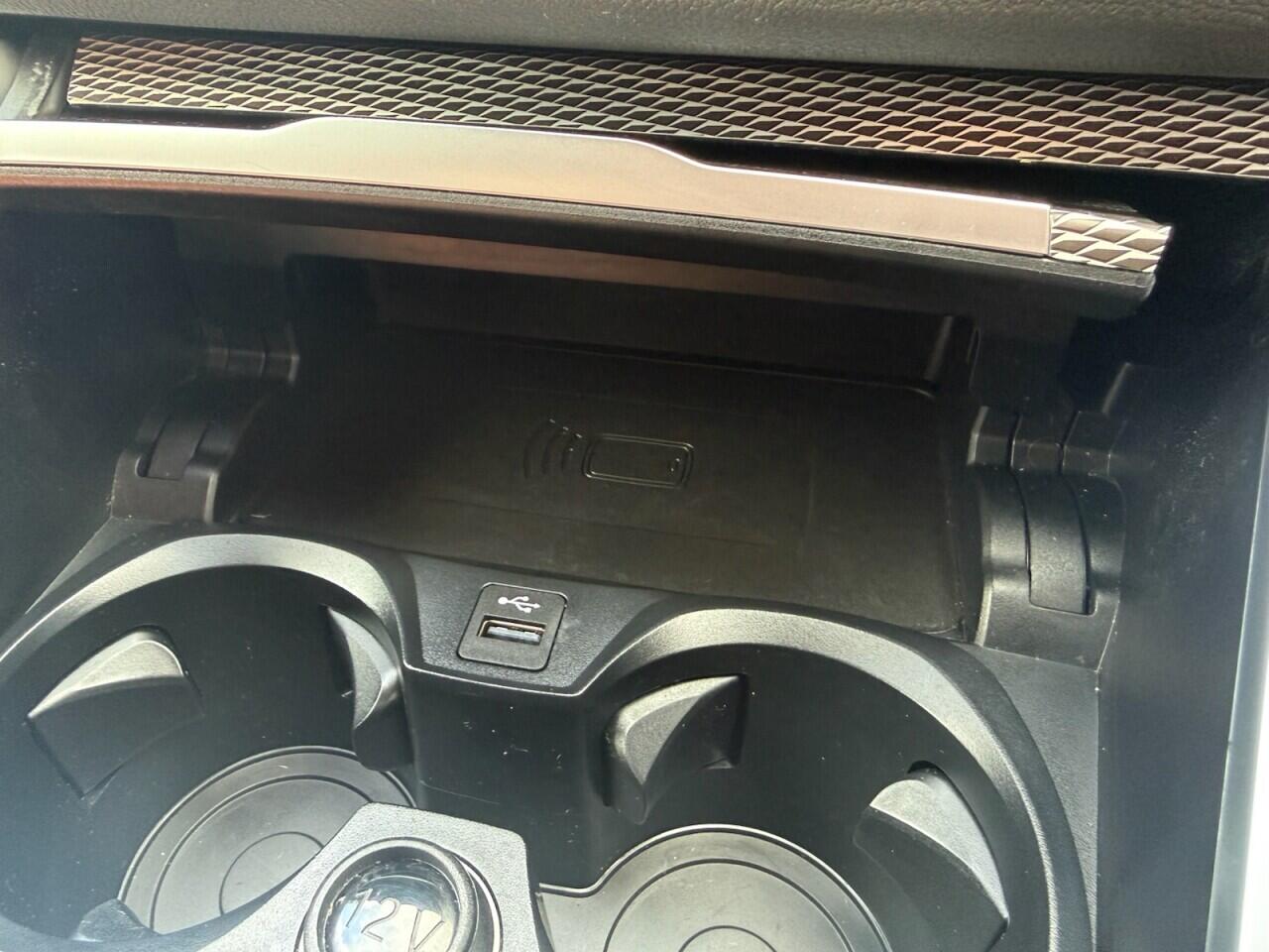 BMW 3 Series view 19