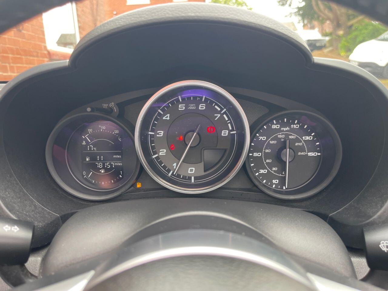 Fiat 124 Spider view 14