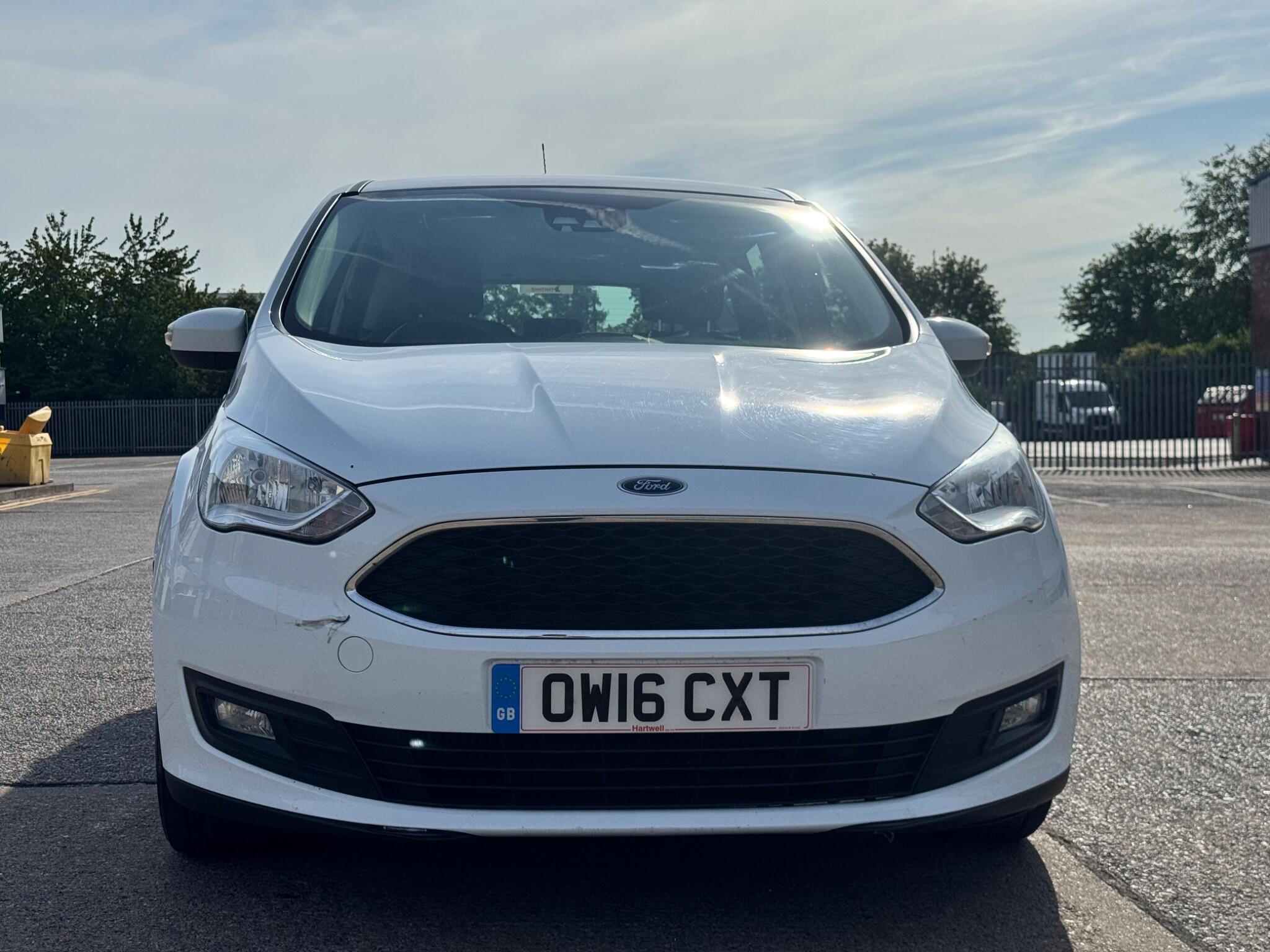 Ford C-Max view 6