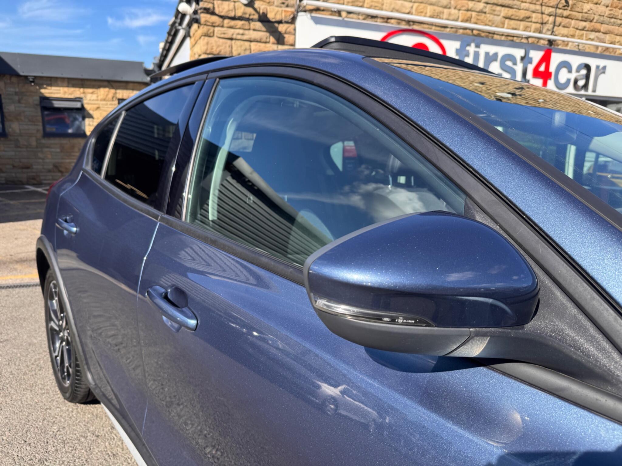 Ford Focus view 10