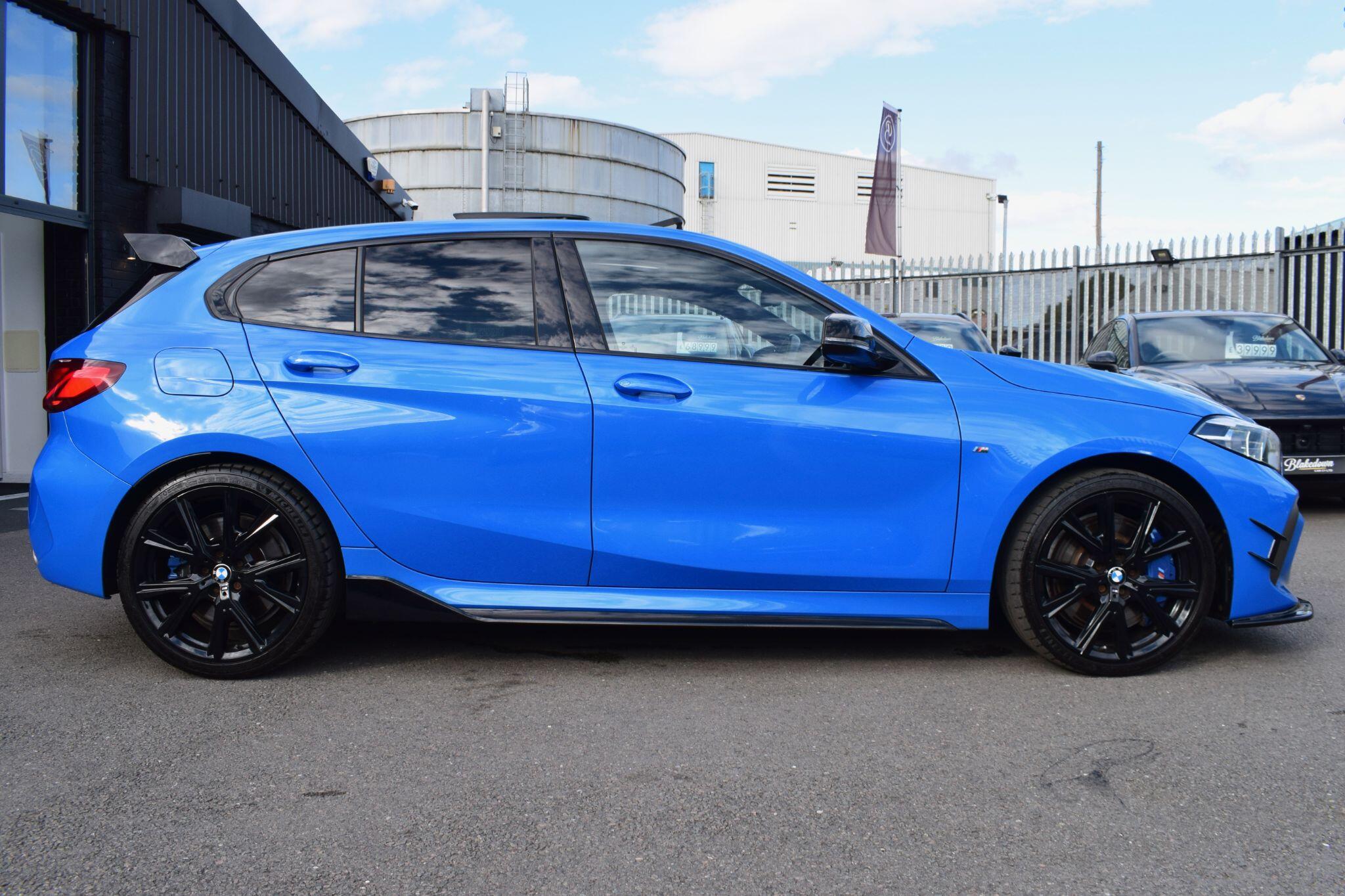 BMW 1 Series view 4