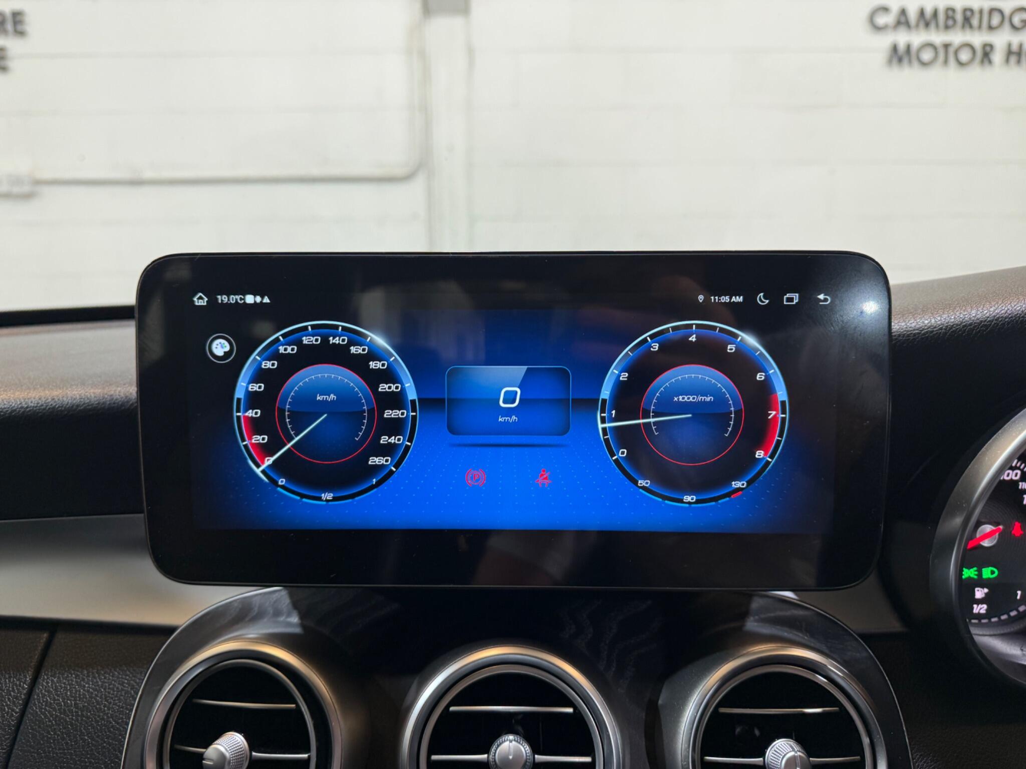 Mercedes-Benz C-Class view 43