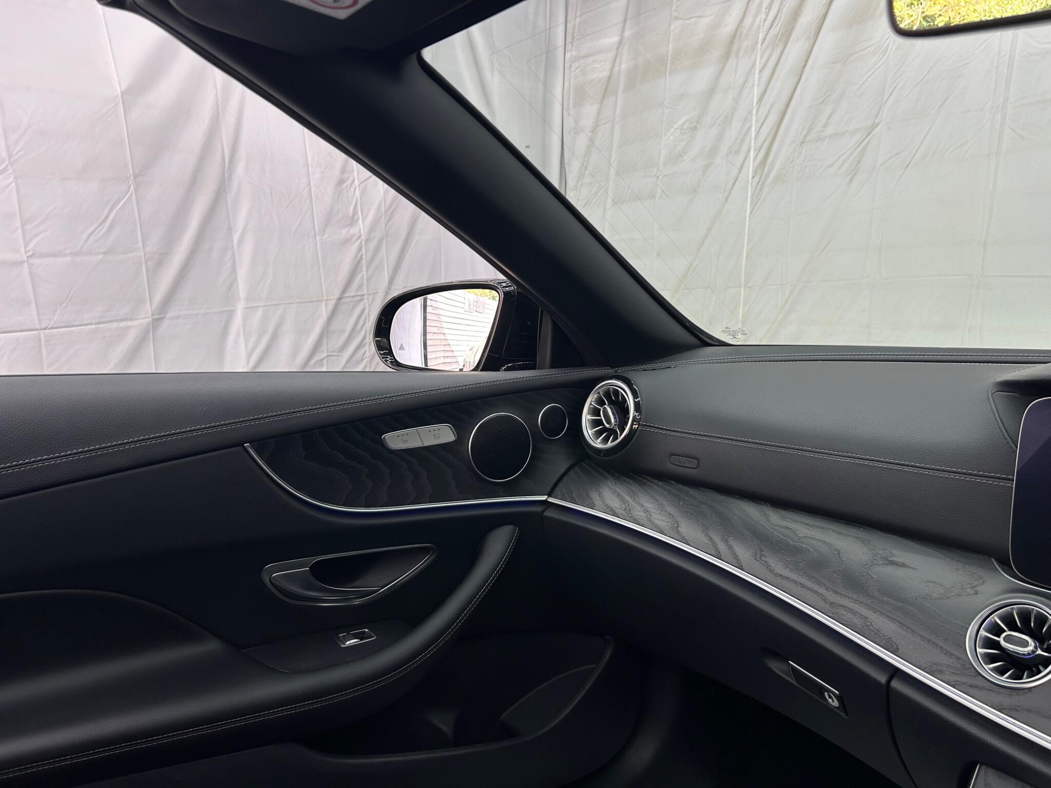 Mercedes-Benz E Class view 12