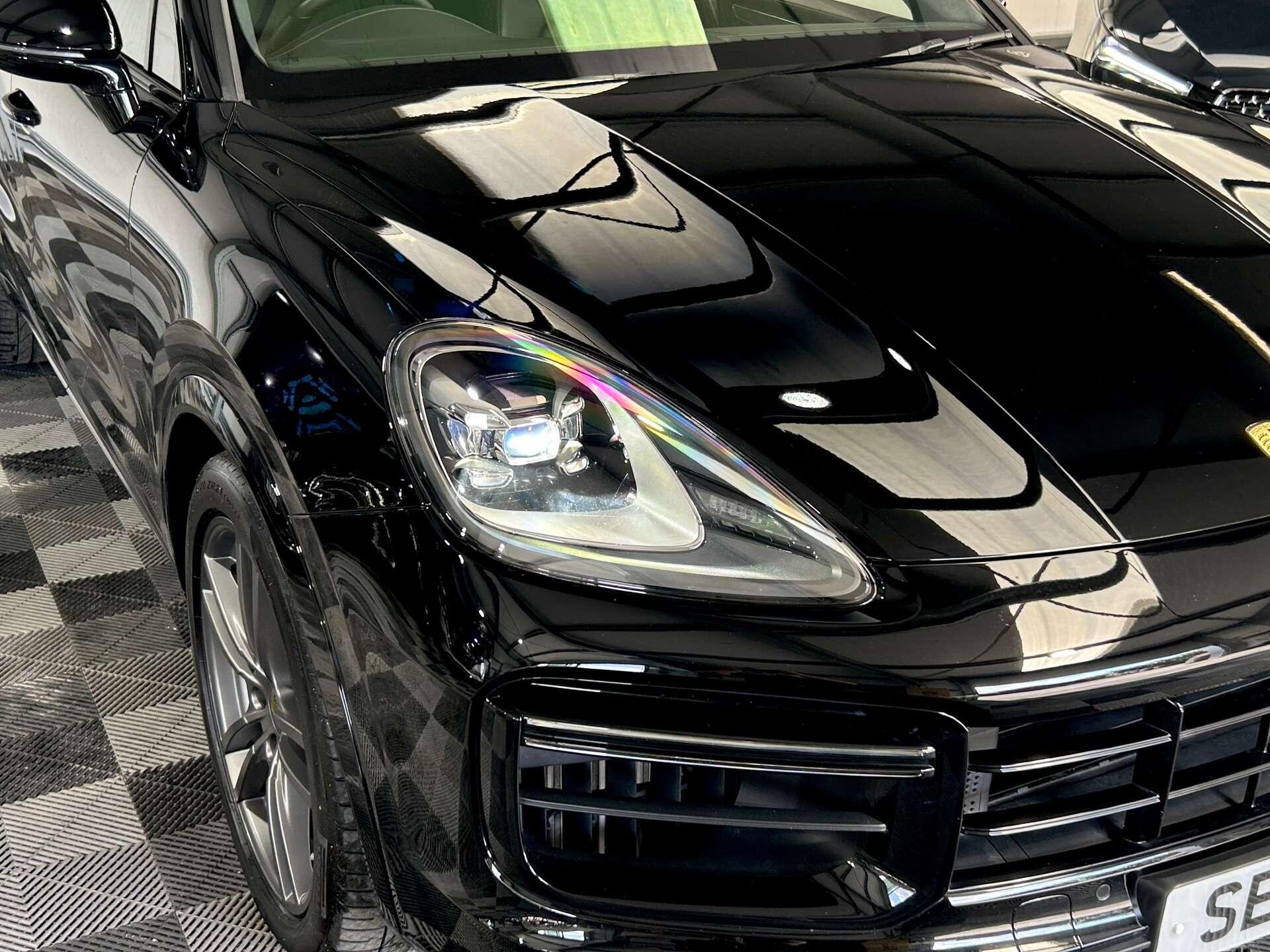Porsche Cayenne view 6