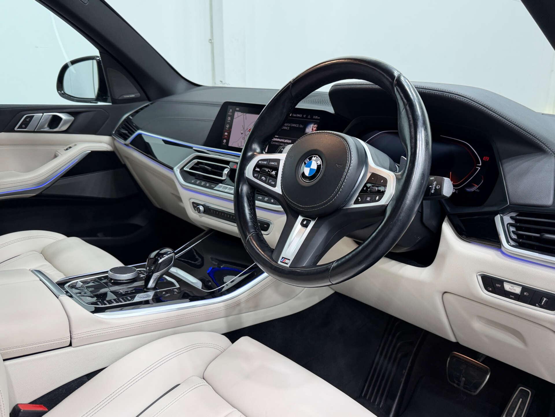 BMW X5 view 40
