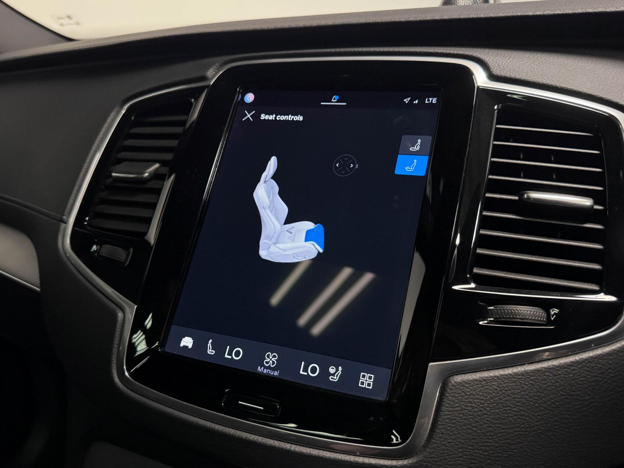 Volvo XC90 view 62