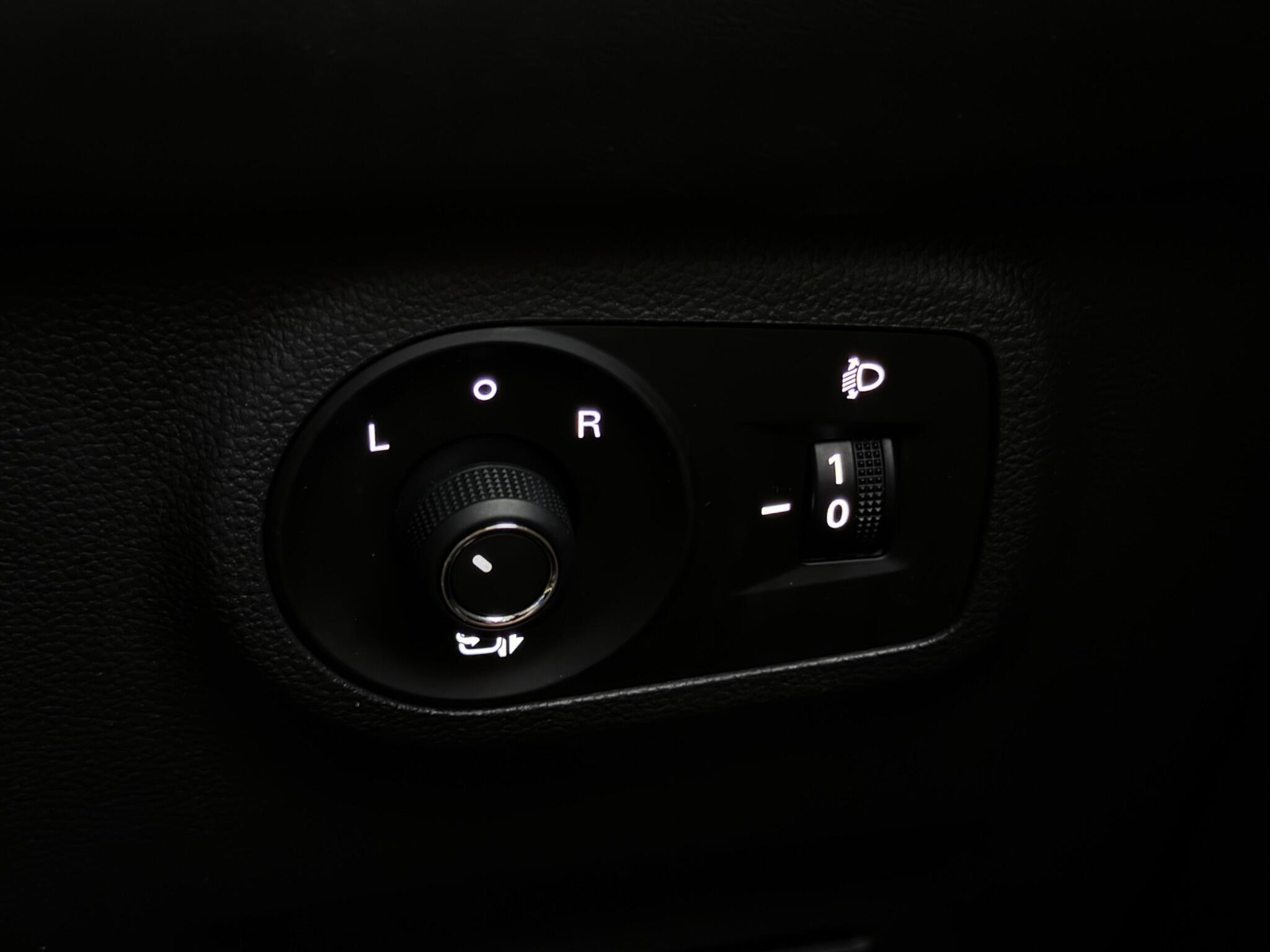 MG ZS view 19