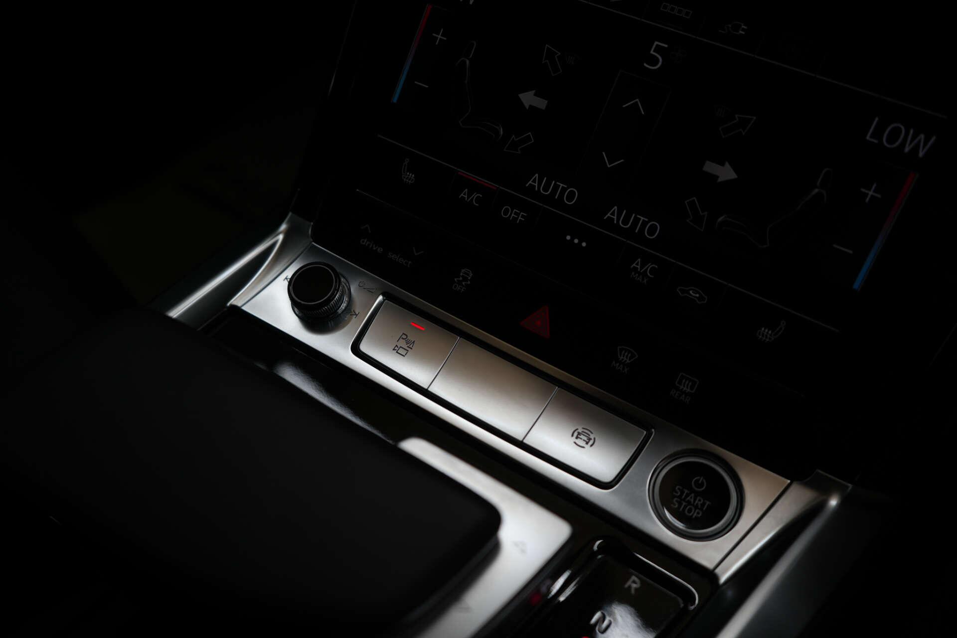 Audi Q8 E-Tron view 38