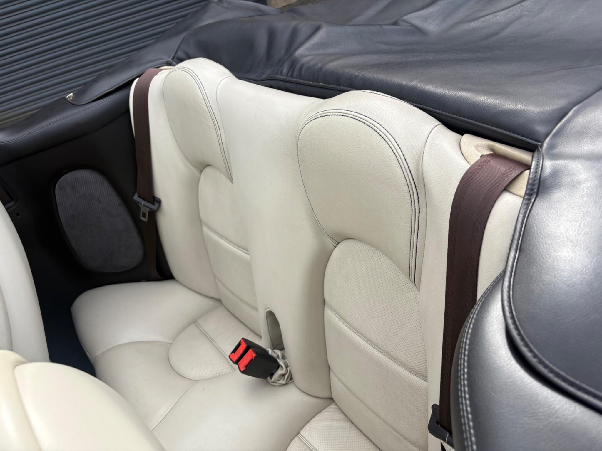 Jaguar XK8 view 23
