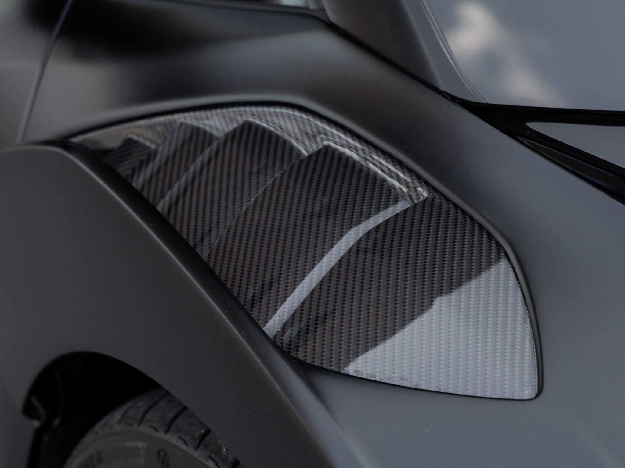Lamborghini Huracan view 13