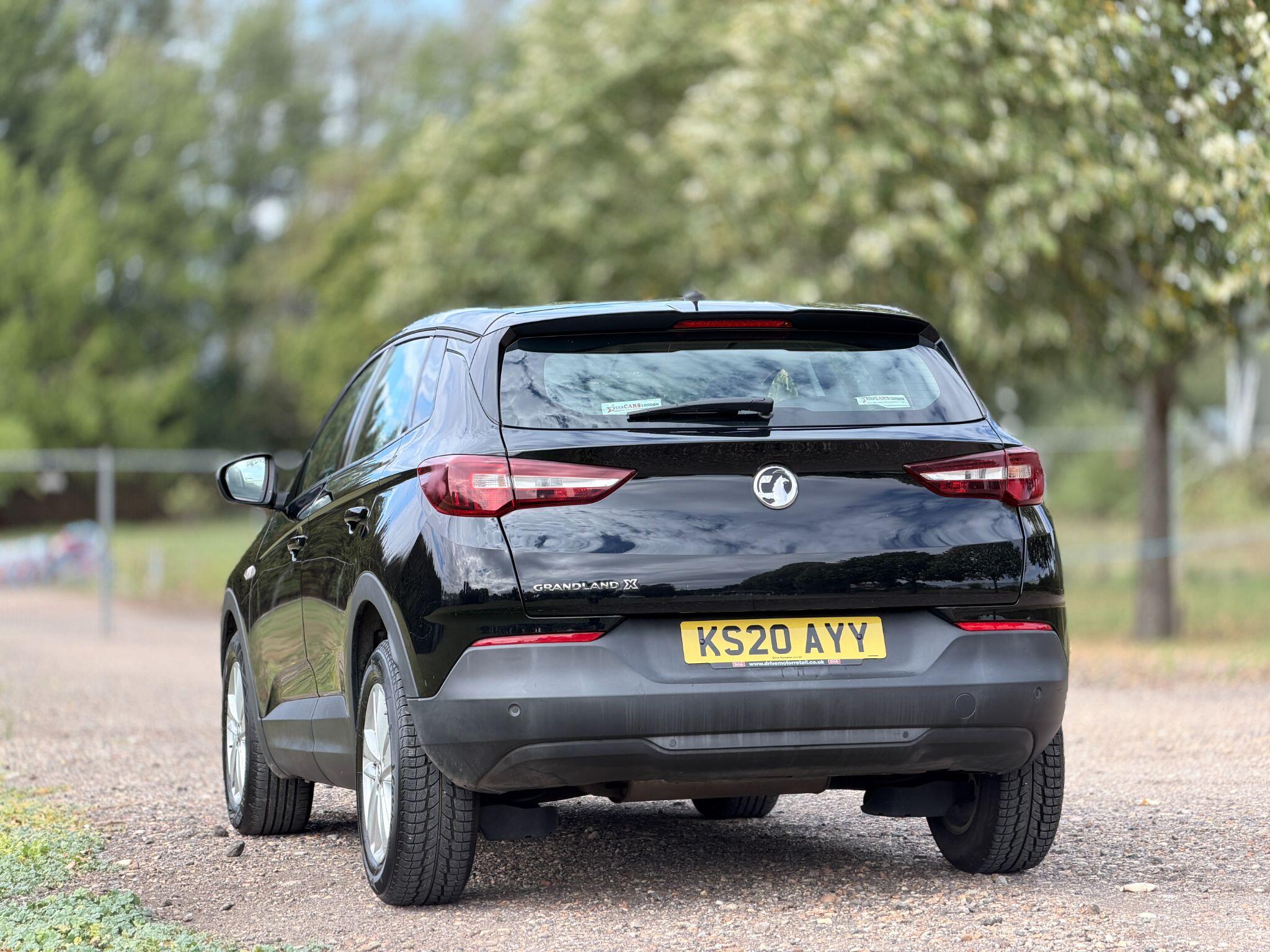 Vauxhall Grandland X view 11
