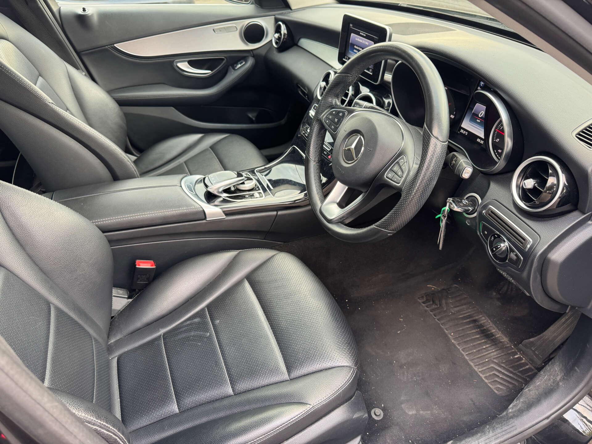 Mercedes-Benz C-Class view 13