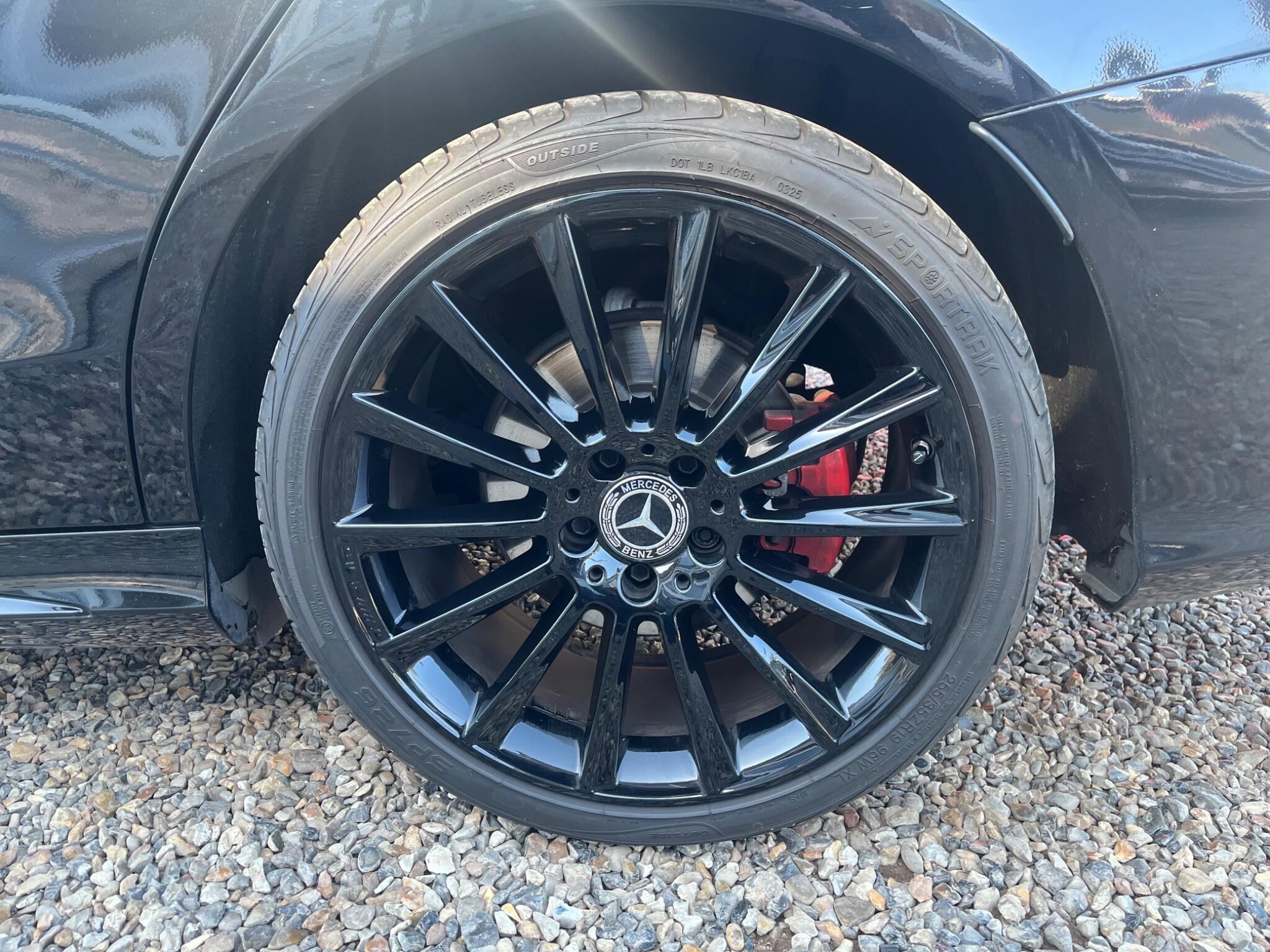 Mercedes-Benz C Class view 7