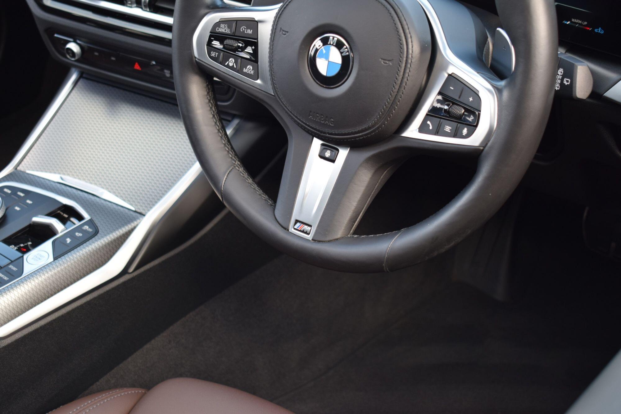 BMW 3 Series view 12