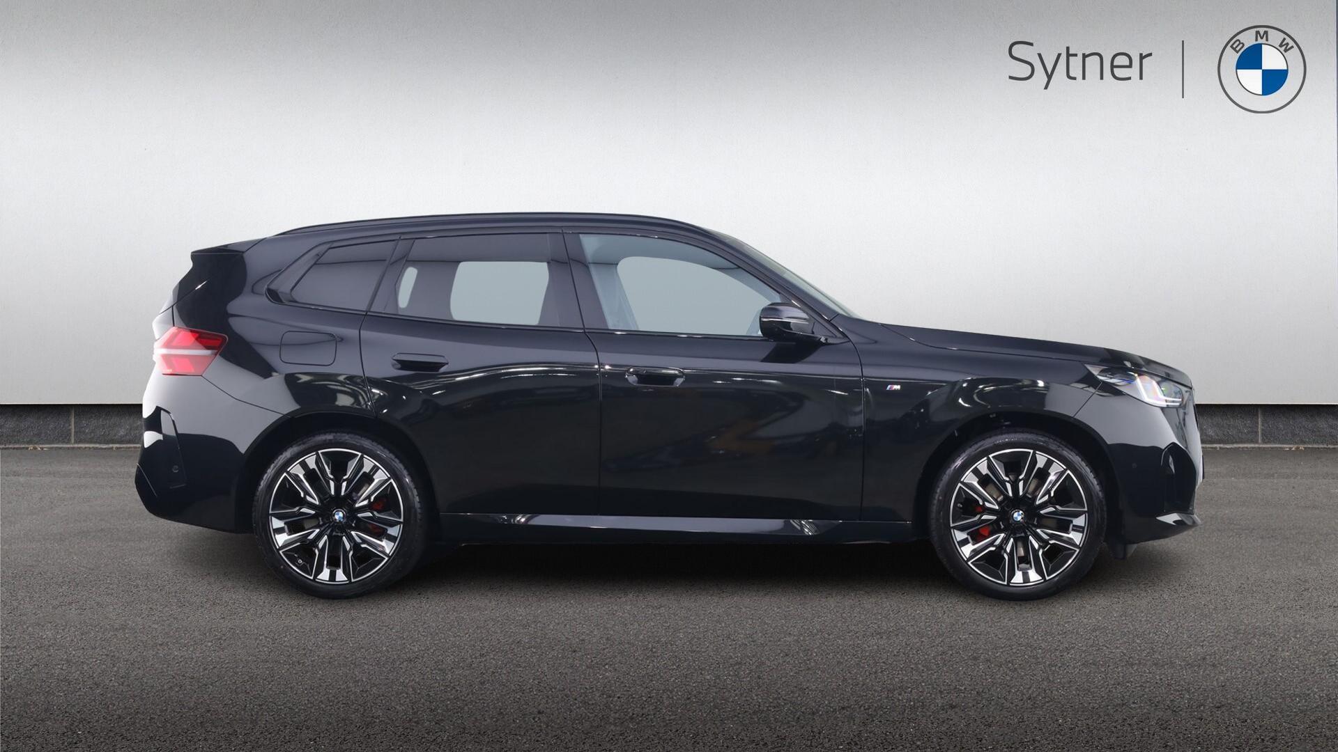 BMW X3 view 3