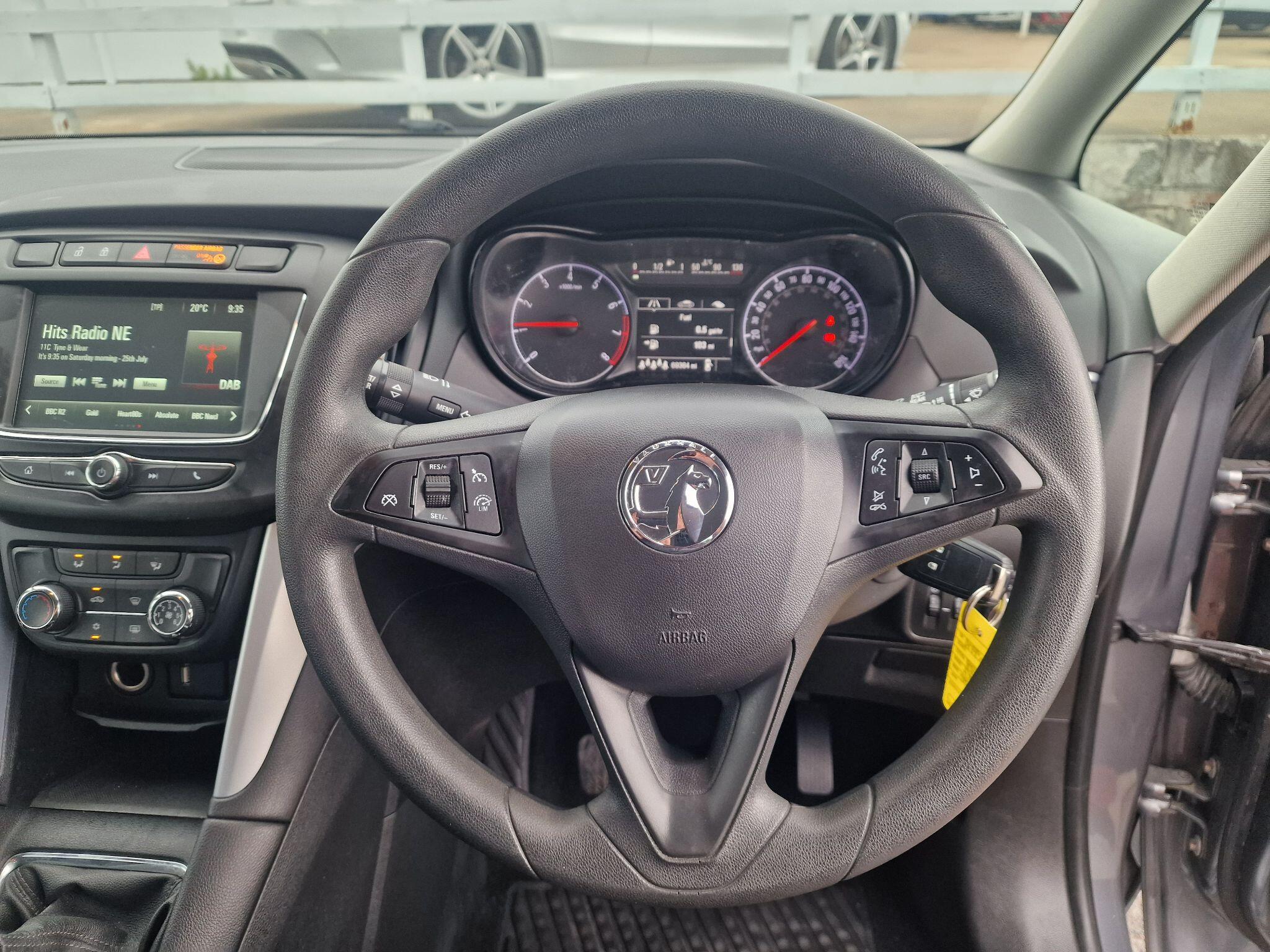 Vauxhall Zafira Tourer view 52