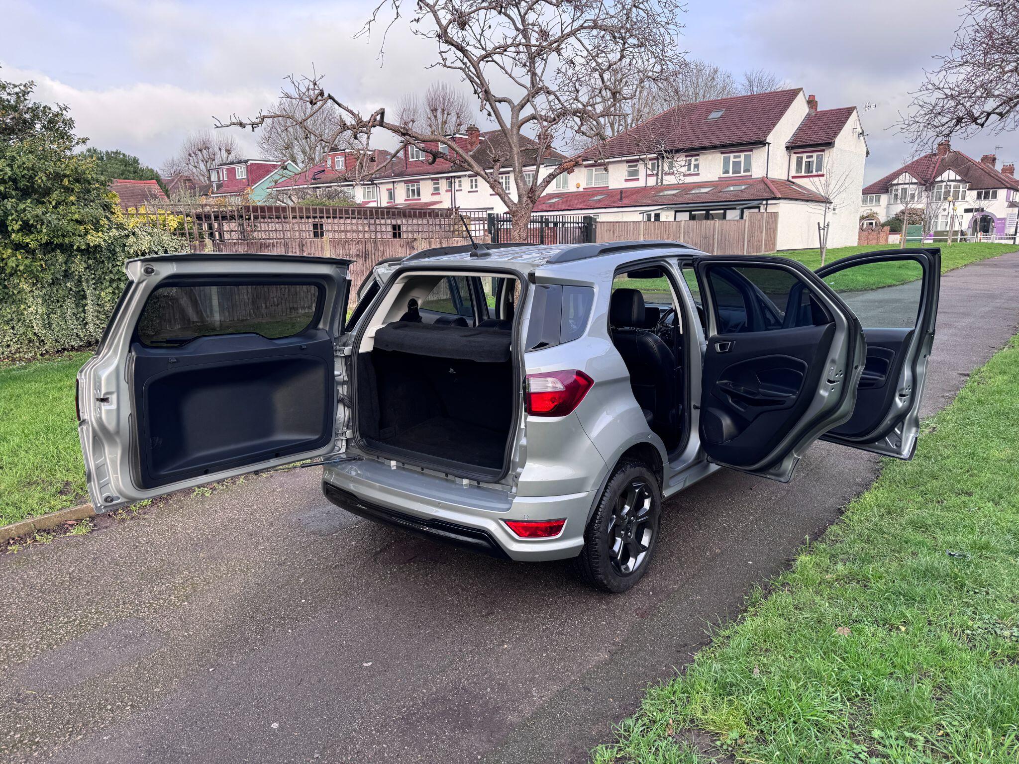2022 Ford EcoSport 1.0T EcoBoost ST-Line Euro 6 (s/s) 5dr • 7,000 miles image 36