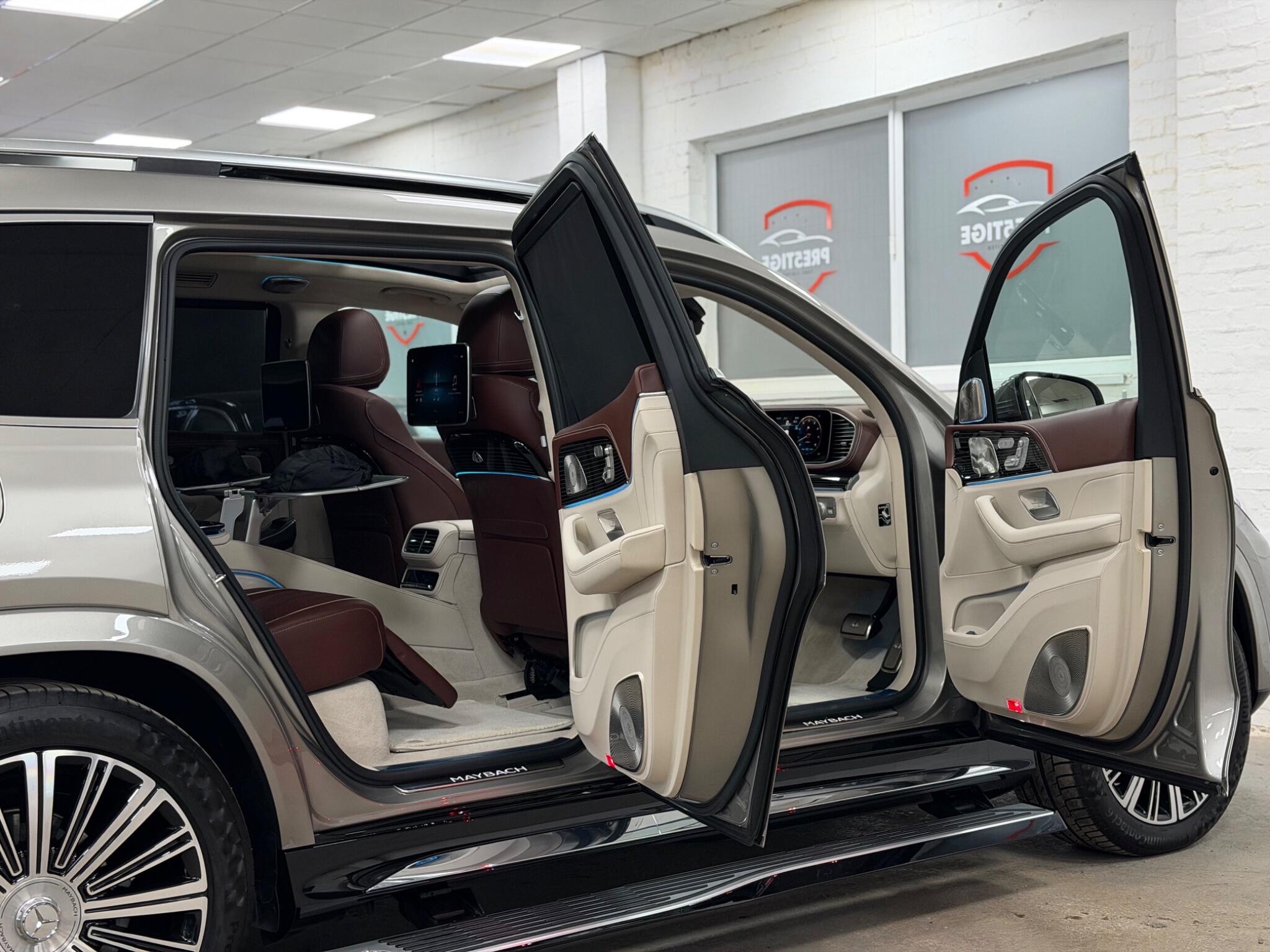 Mercedes-Benz GLS view 35