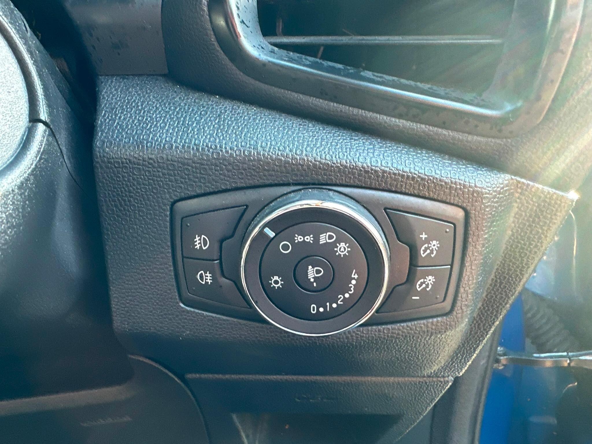 Ford Ecosport view 29