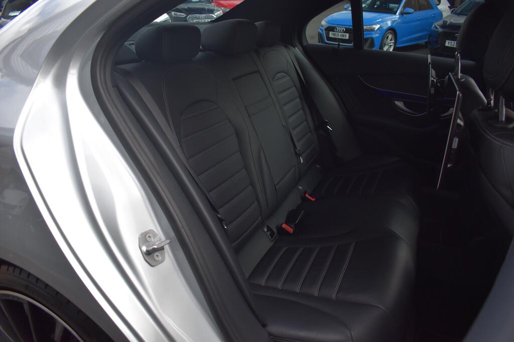 Mercedes-Benz C Class view 35