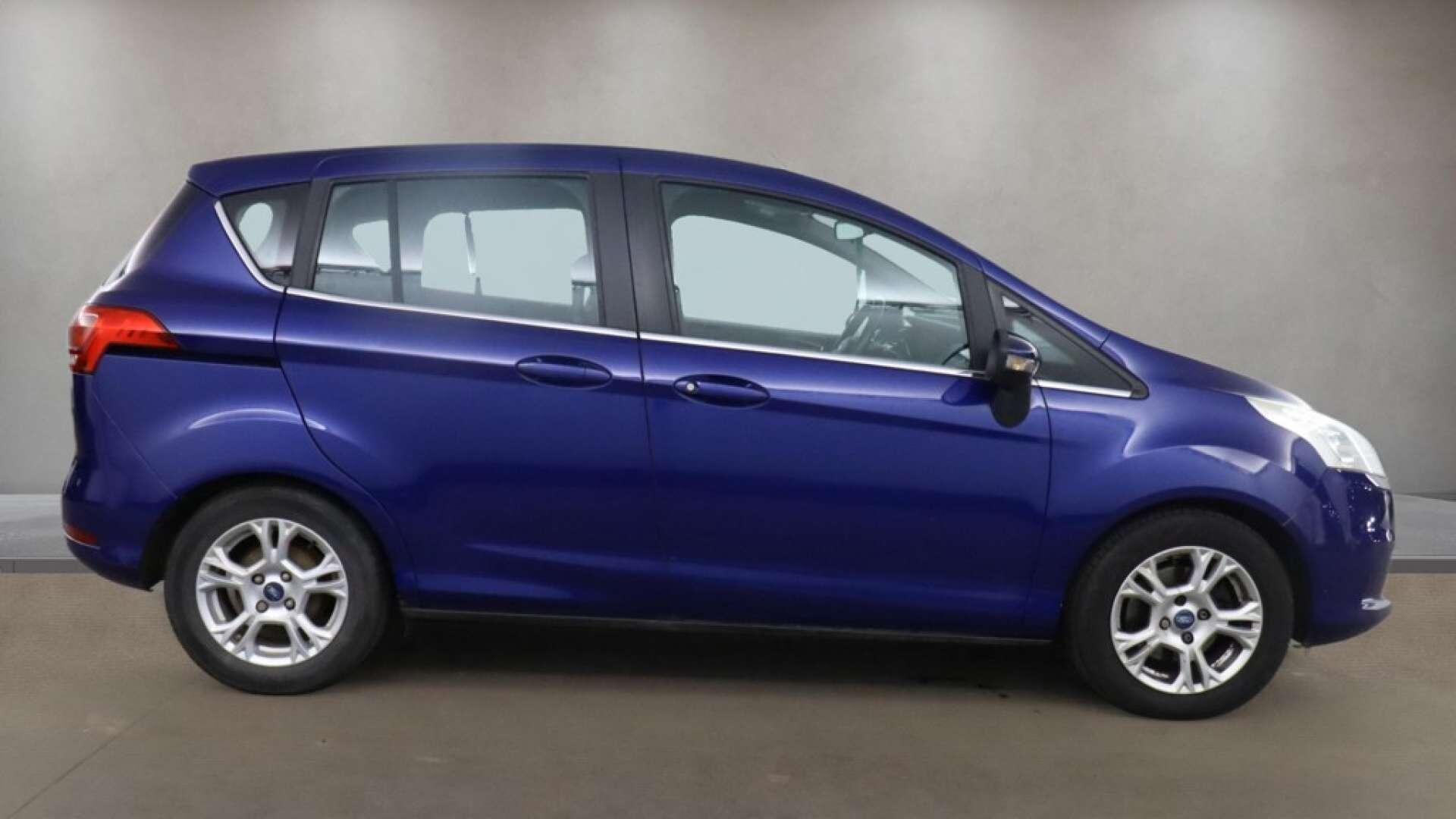 Ford B-Max view 10