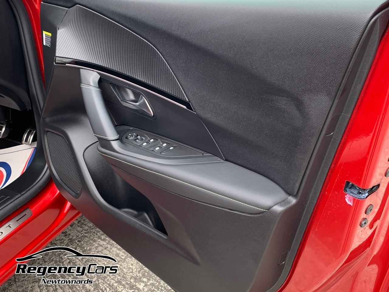 Peugeot 2008 view 25