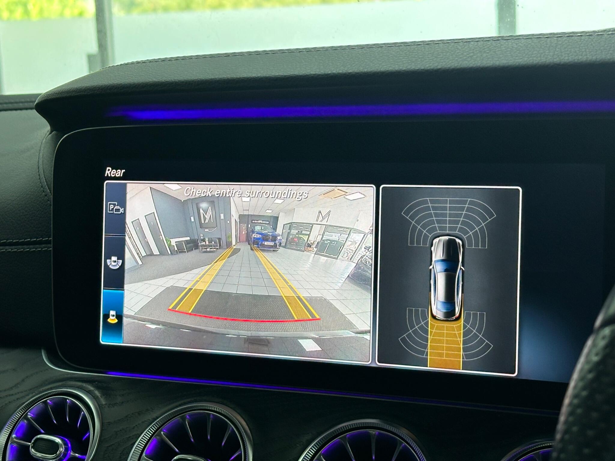 Mercedes-Benz E Class view 29