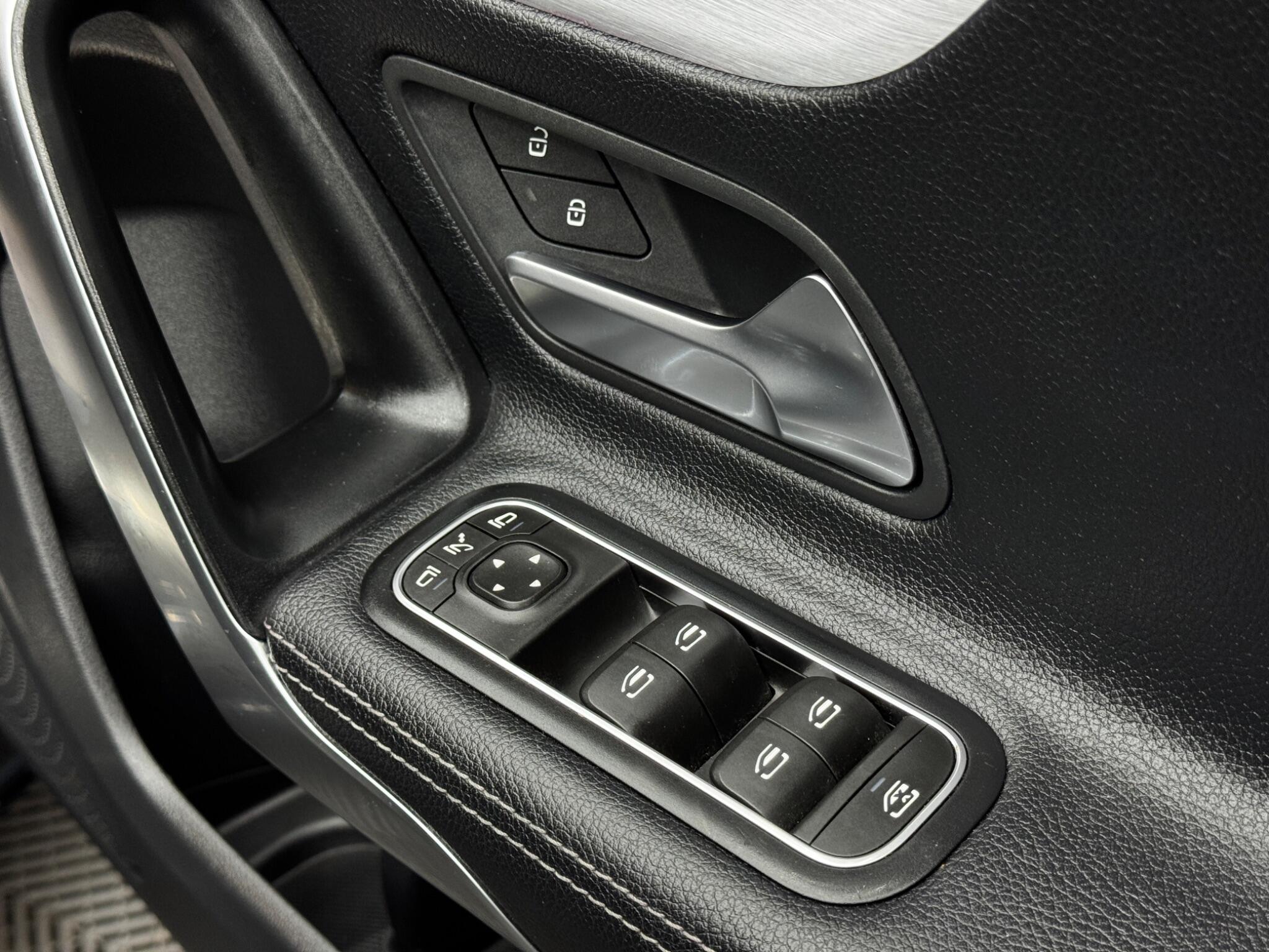 Mercedes-Benz A-Class view 42