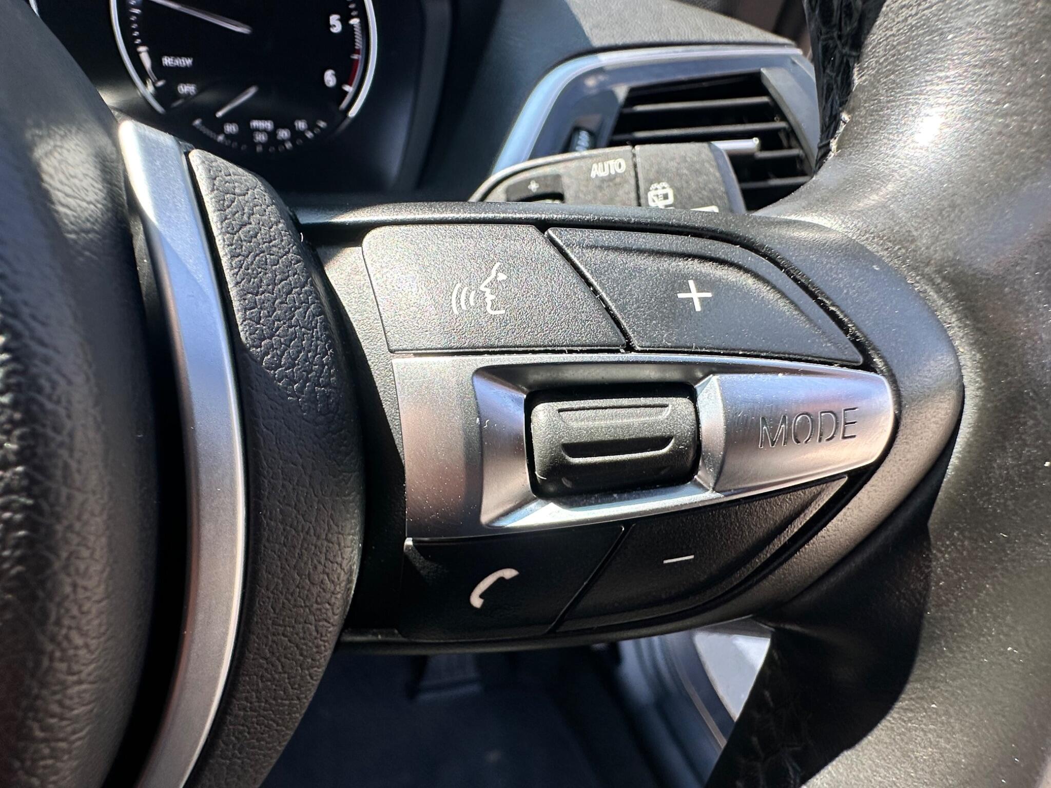 BMW 1 Series view 16