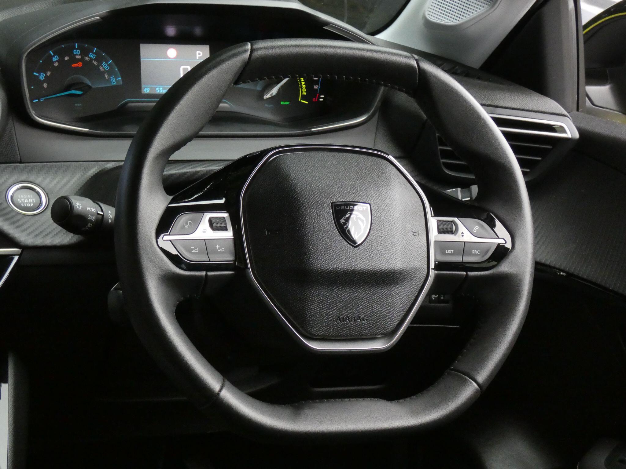 Peugeot E-208 view 20