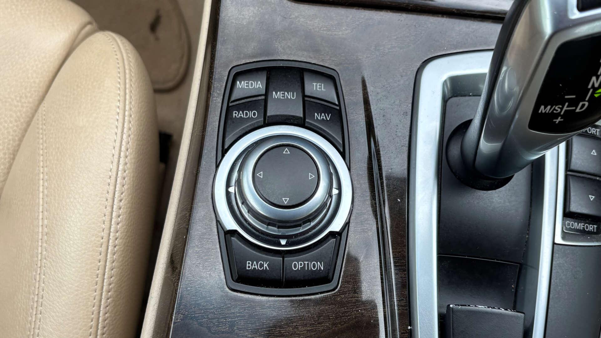 BMW 5 Series view 37