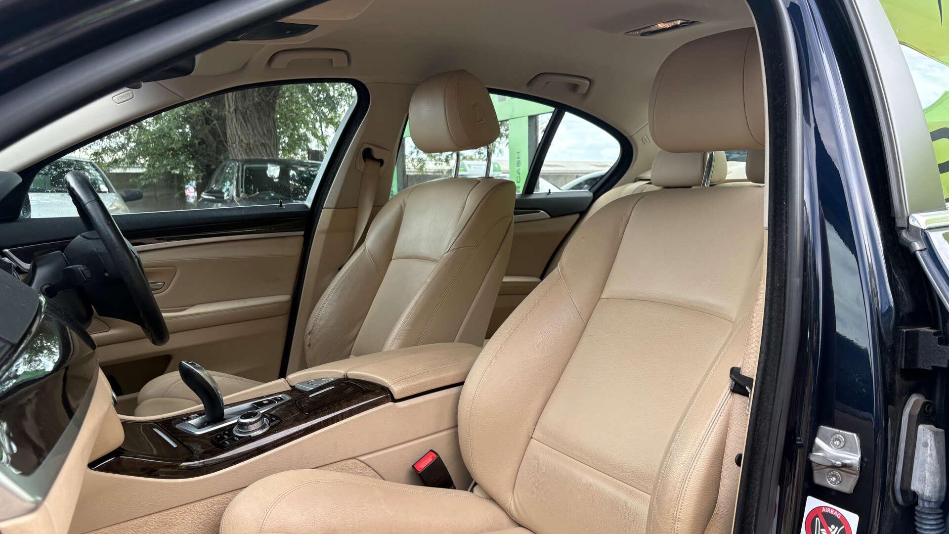 BMW 5 Series view 13