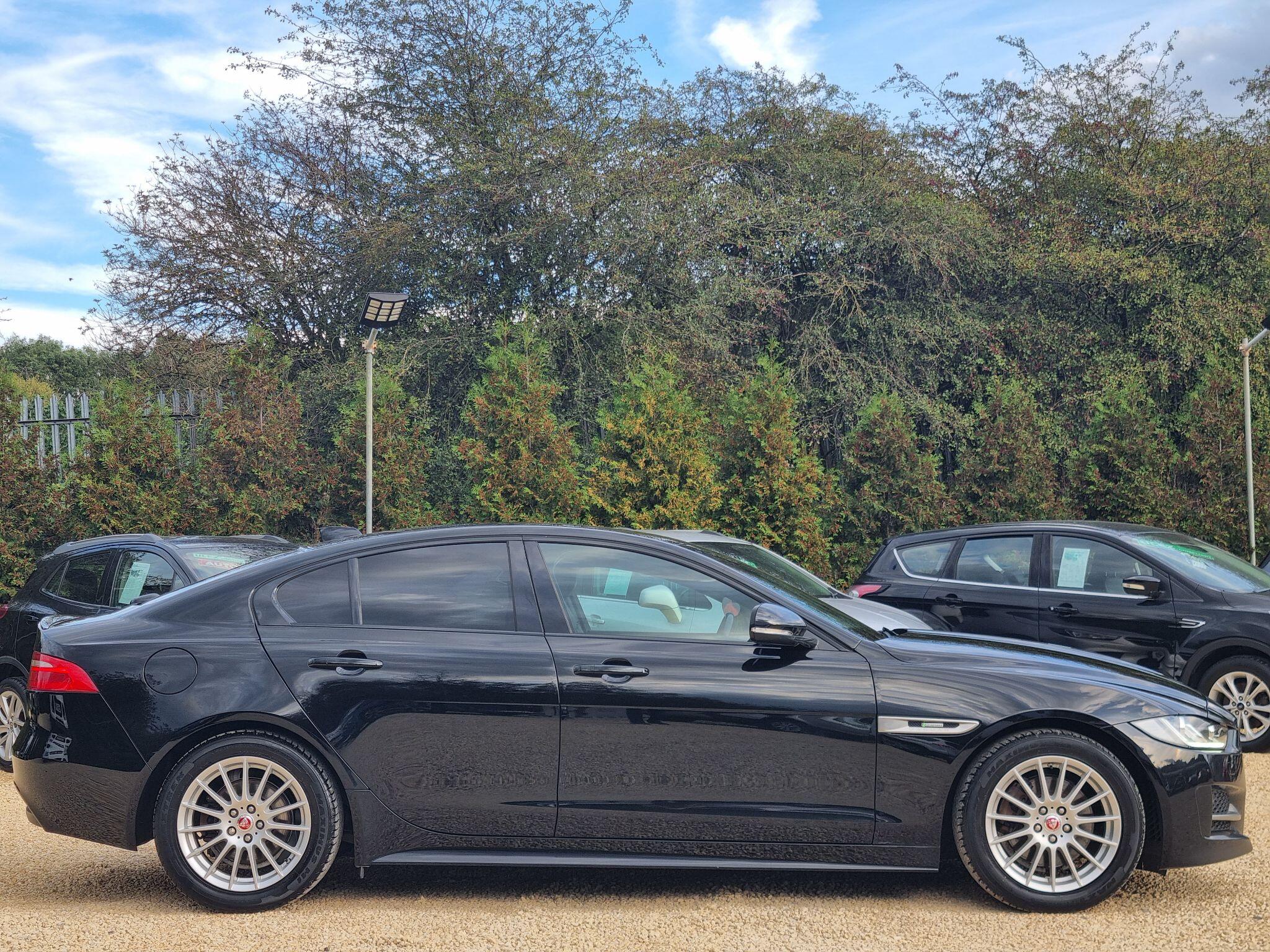 Jaguar Xe view 7