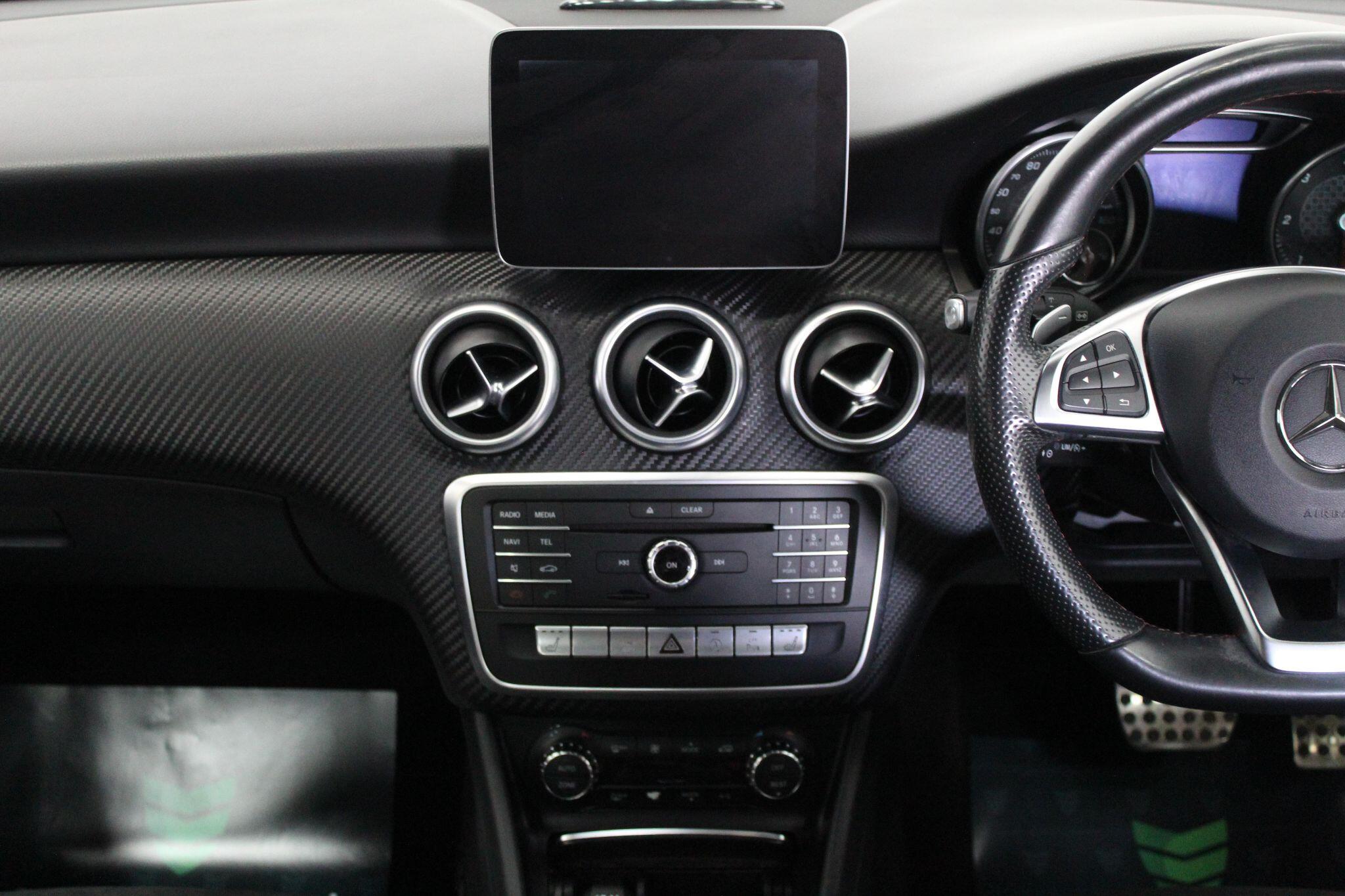 Mercedes-Benz A-Class view 32