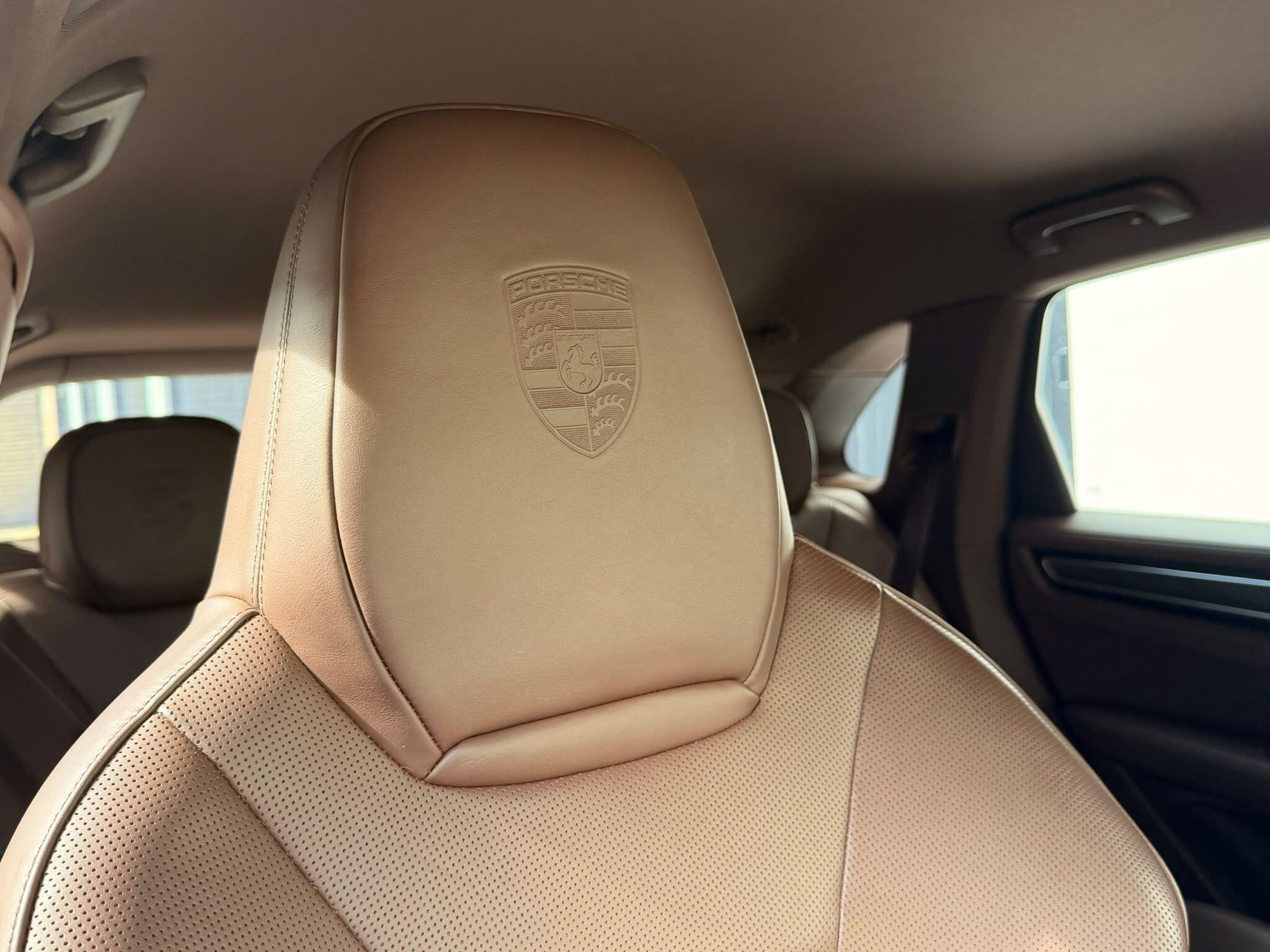 Porsche Cayenne view 25
