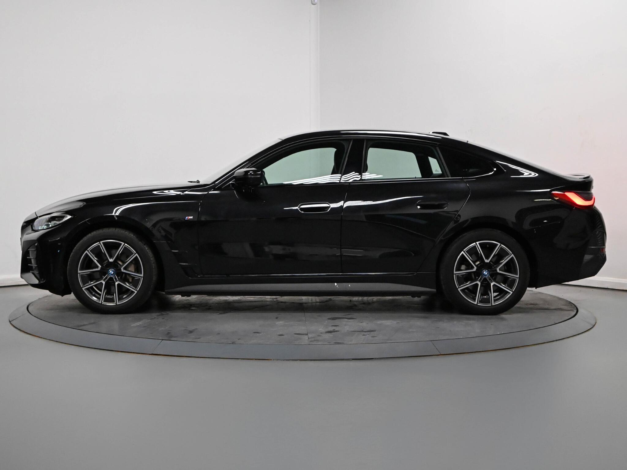 BMW I4 view 6