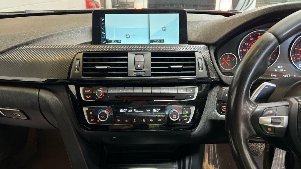 BMW 3 Series view 10