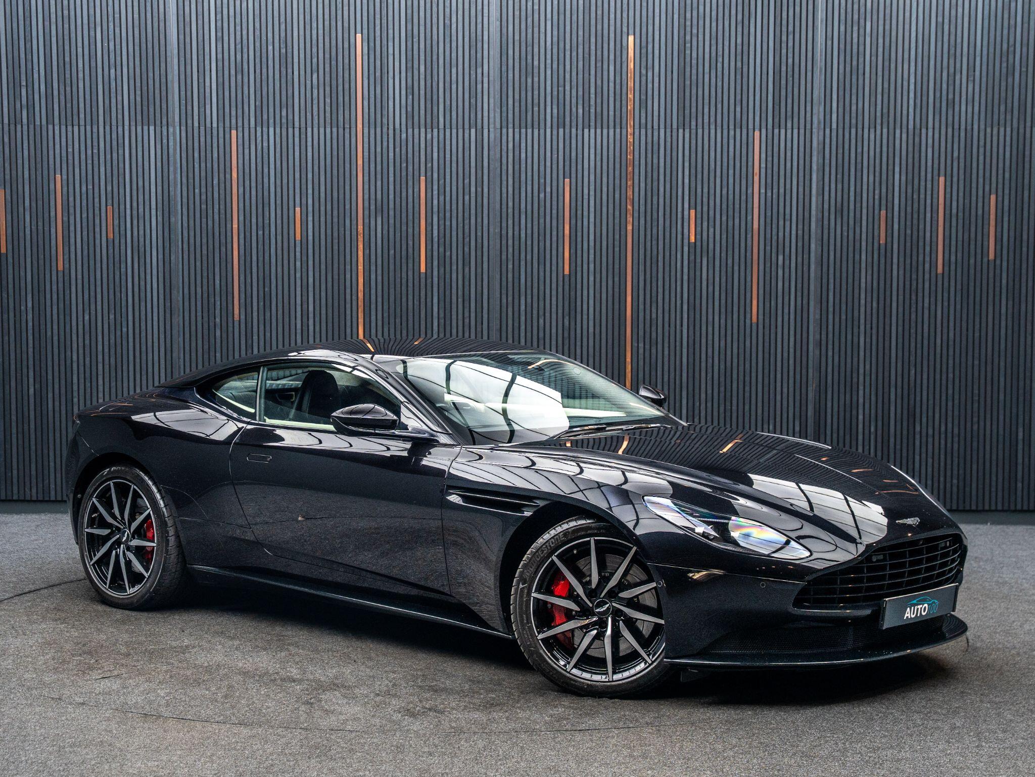 Aston Martin DB11 view 5