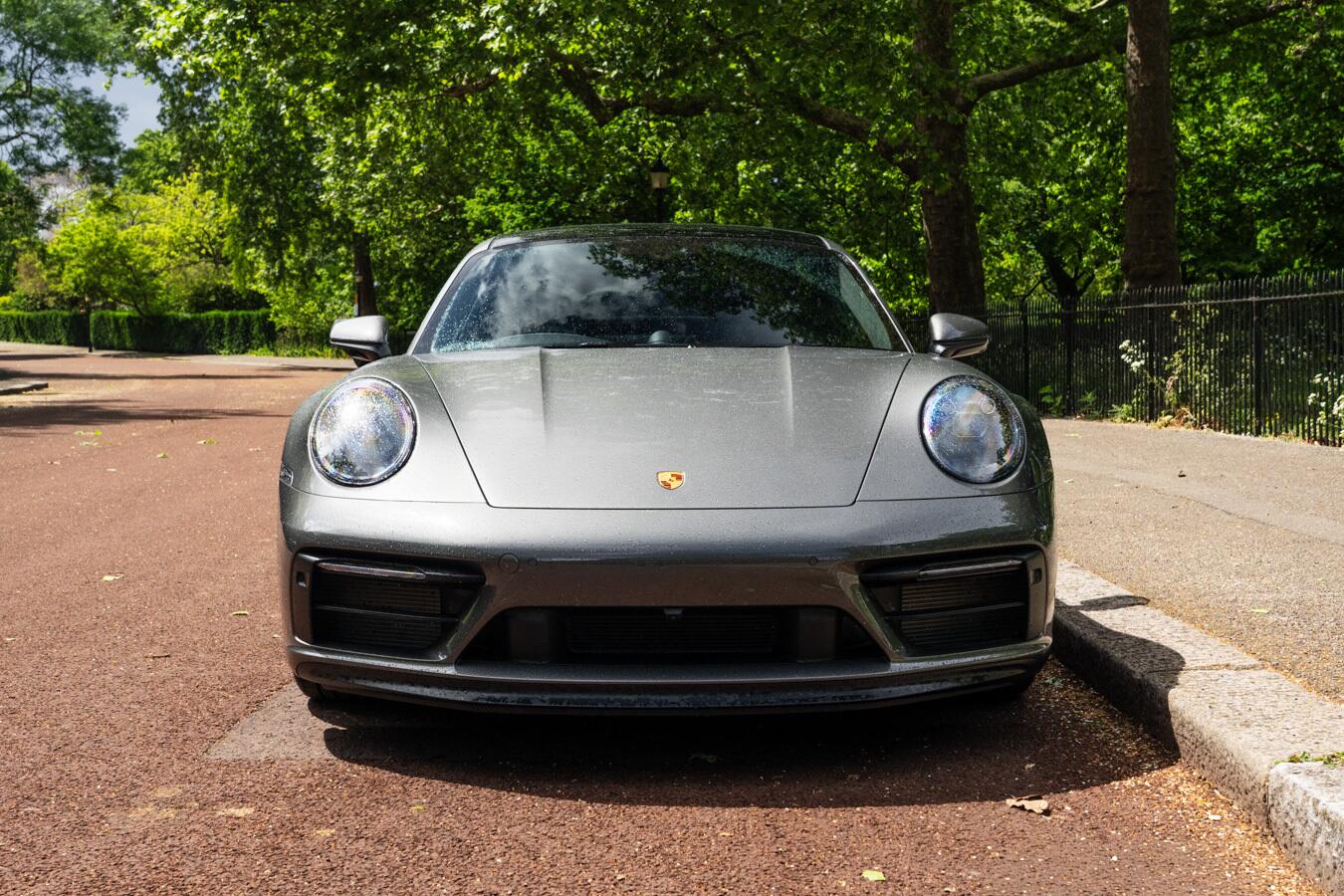 Porsche 911 view 2